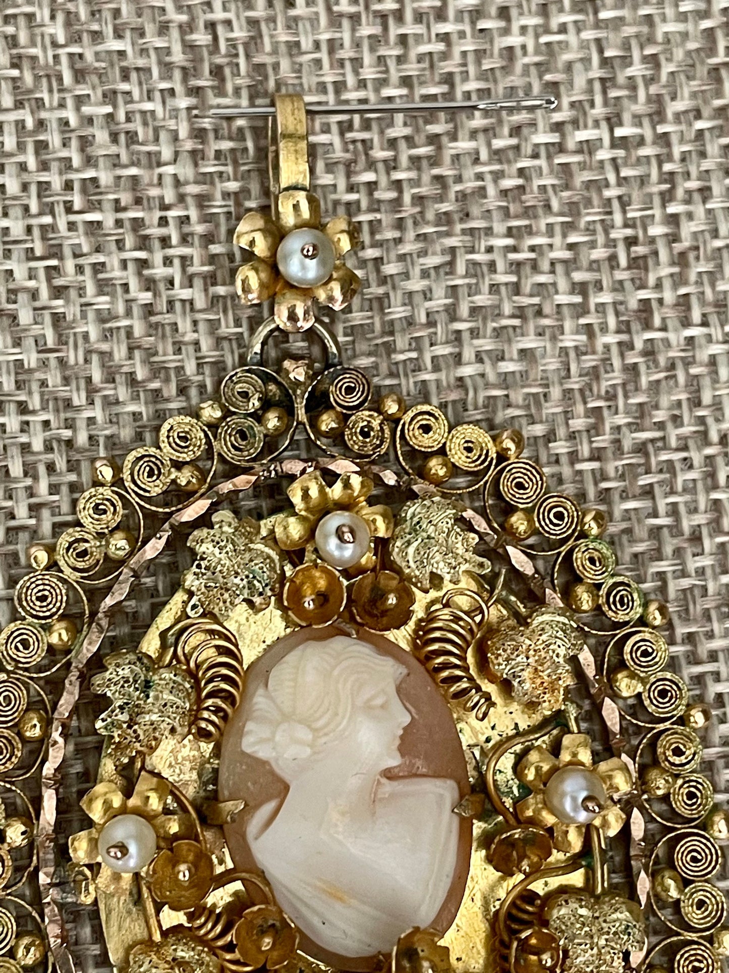 Vintage 1930-1950's Spun 14K Yellow Gold Hand Made Pendant Featuring a Shell Cameo and Pearls