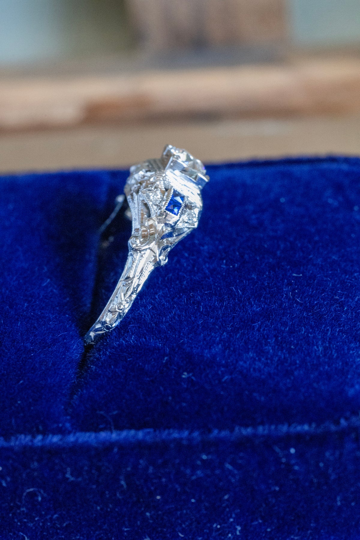 1930-1940 18K White Gold Round Old European Cut Natural Diamond and Synethic Sapphire Authentic Art Deco Ring