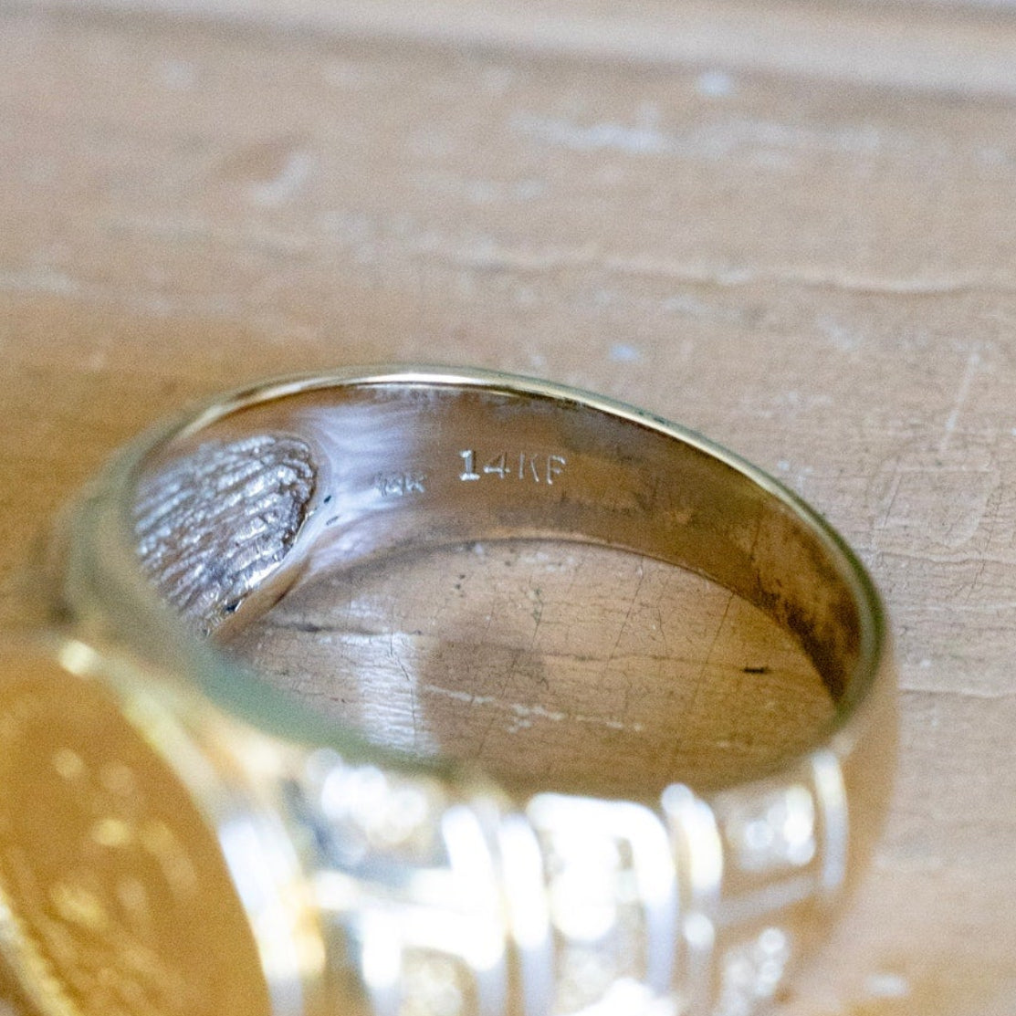 A Gold 1945 Mexican Dos Pesos Coin Set in 14K Yellow Gold Ring