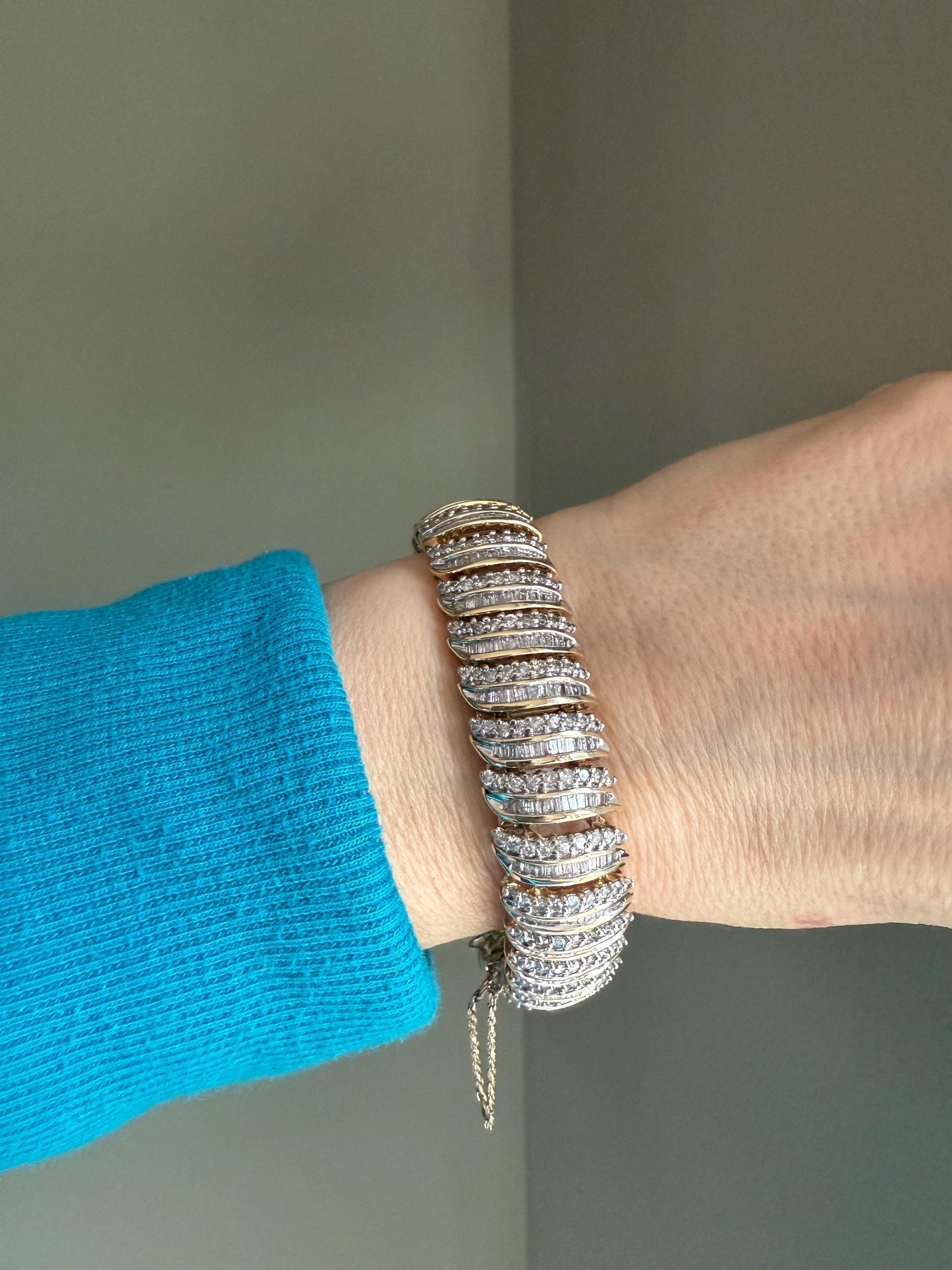 c1980 Vintage 14K Yellow Gold Natural Diamond Link Bracelet 6 ctw