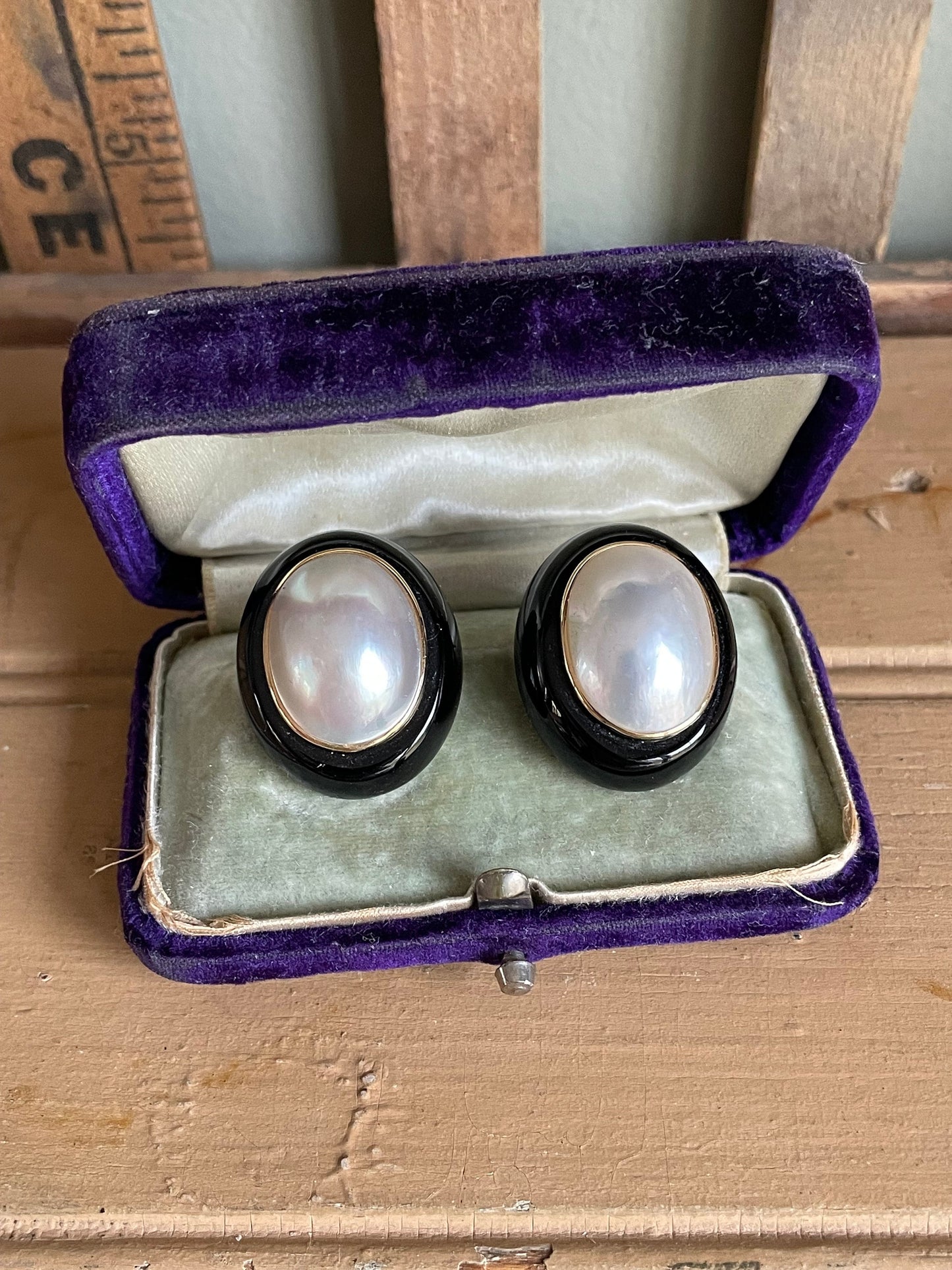 Vintage 14K Yellow Gold Onyx & Mabe Pearl Earrings Posts with Clip Backs