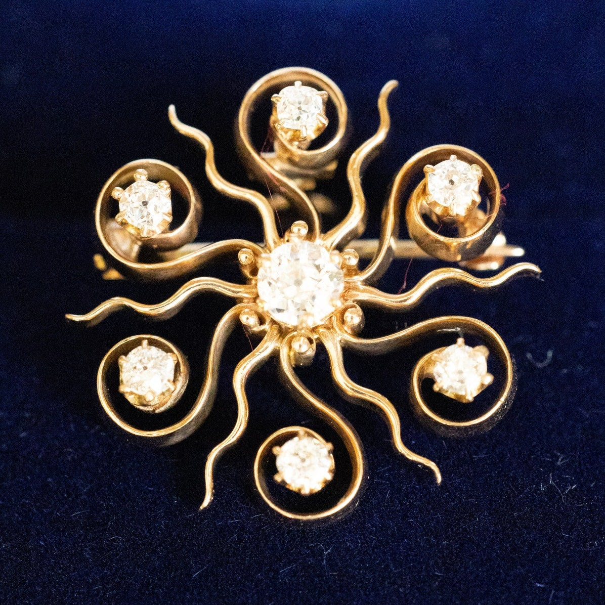 c1915 10K Yellow Gold Starburst Old European and Mine Cut Diamond Pendant Brooch