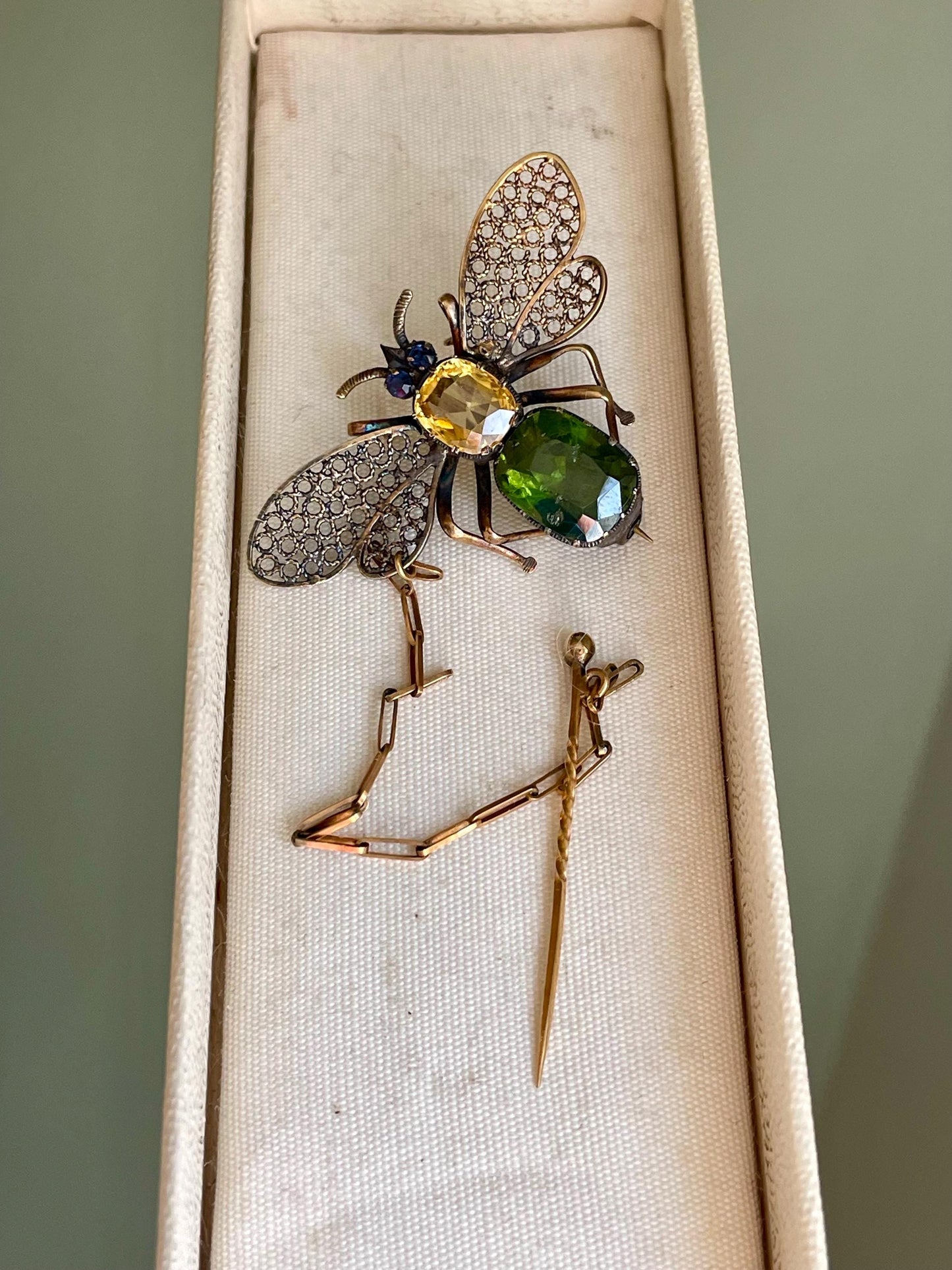 c1915 Edwardian 10K Yellow Gold Moth Butterfly Insect Brooch with Safety Pin