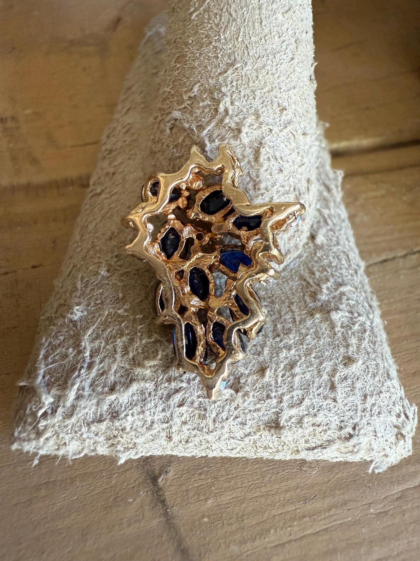 14K Yellow Gold Oval Sapphire and Diamond Vintage Pendant