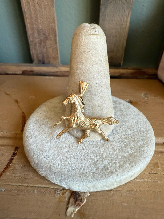 c1980 Vintage 14K Yellow Gold Galloping Horse Pendant