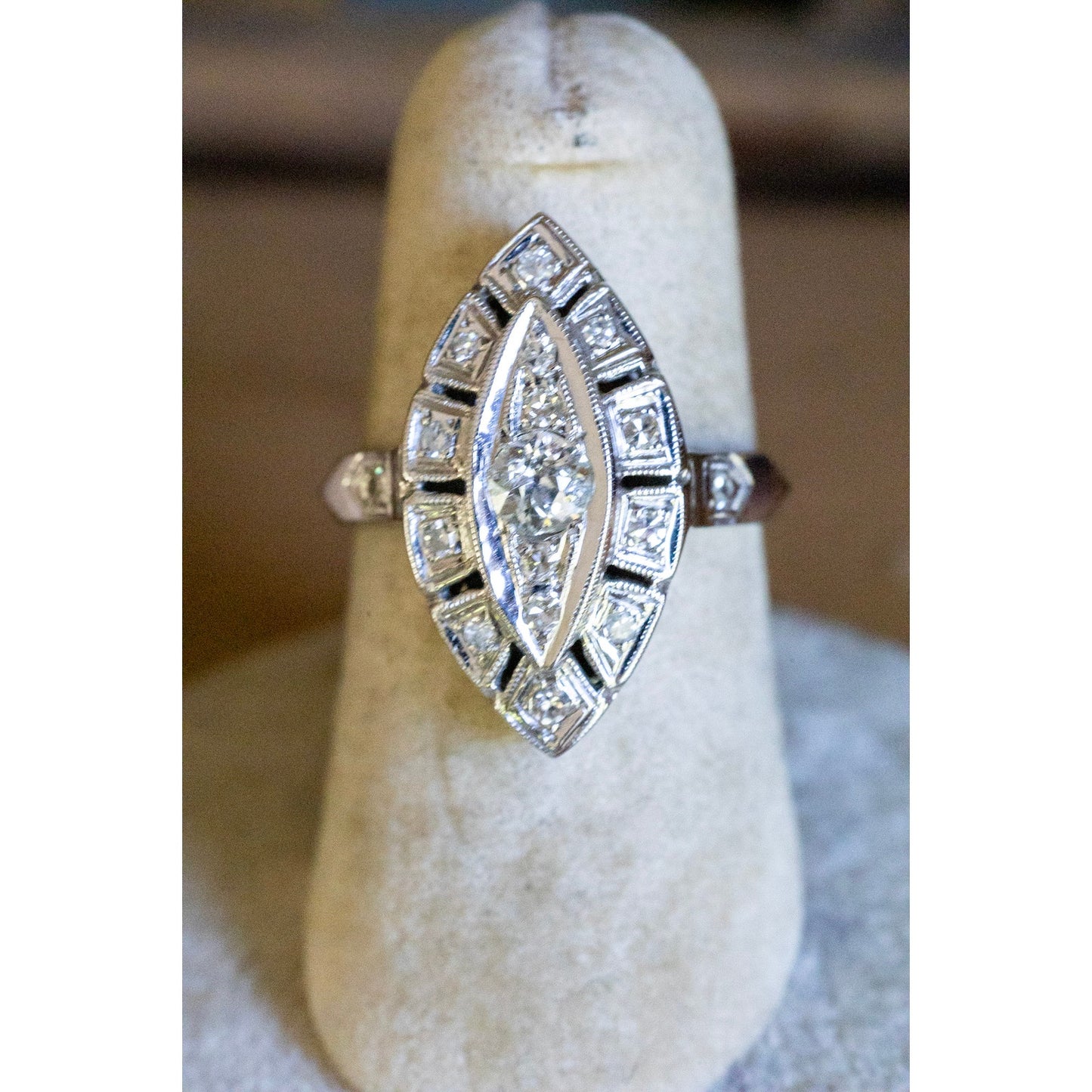 c1945 Vintage 14K White Gold Natural Diamond Ring