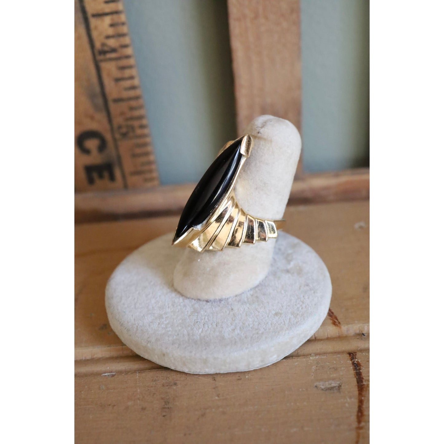 Vintage 14K Yellow Gold 1960-1970 Marquis Onyx Ring