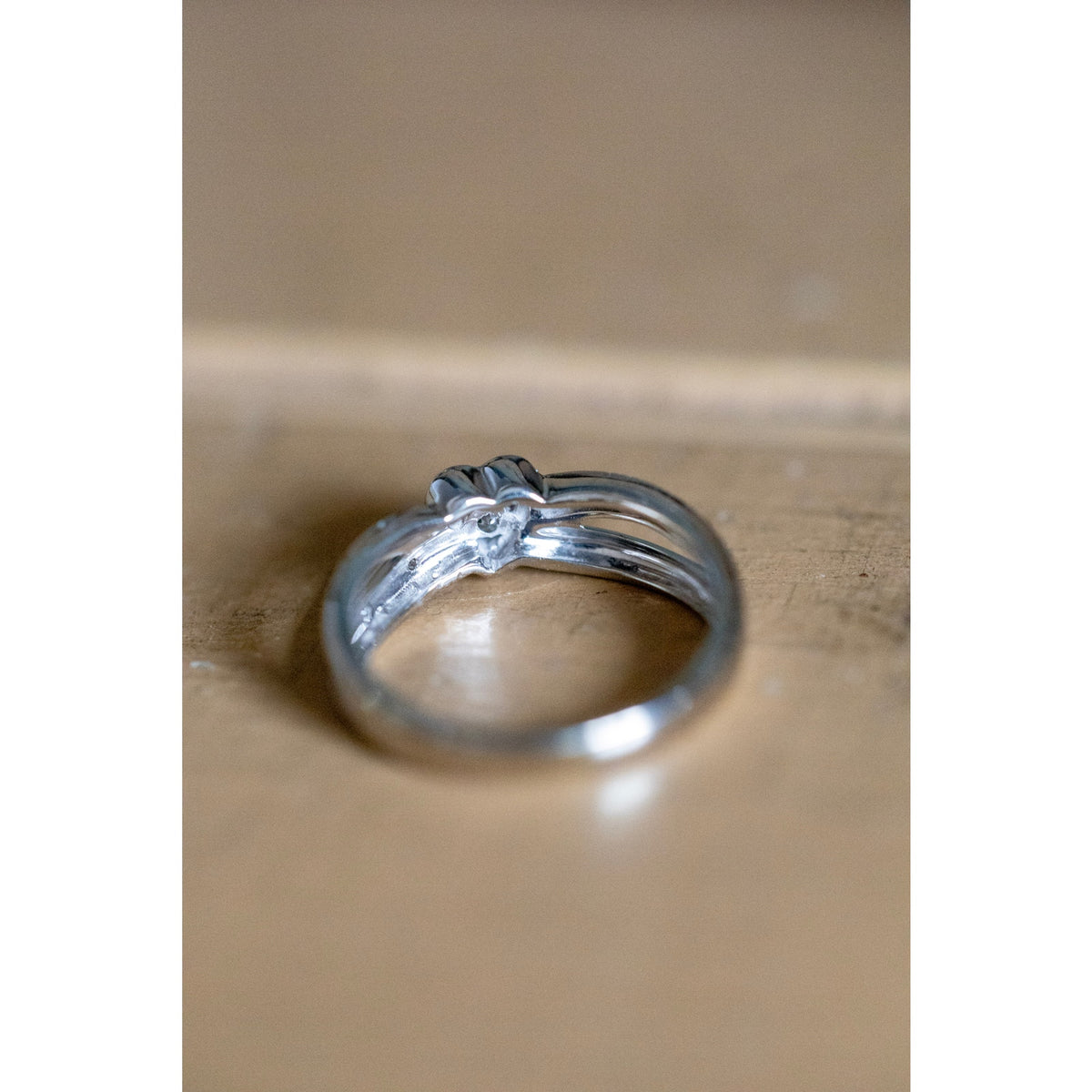 Sweet Vintage 10K White Gold Diamond Set Heart Ring