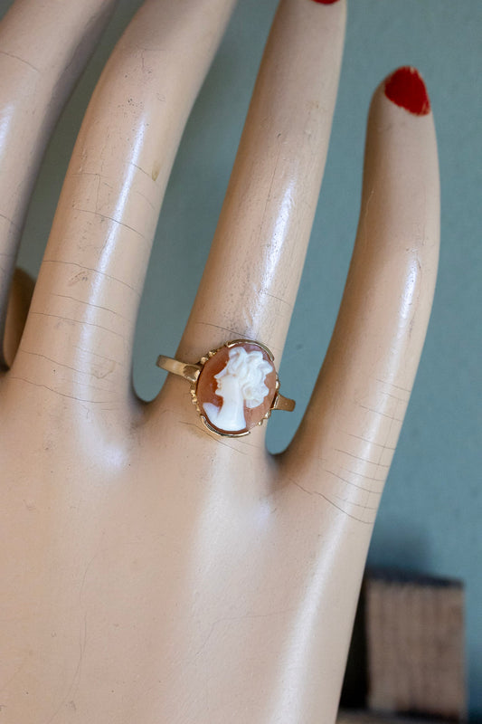 14K Yellow Gold Mid-Century Hand Carved Shell Cameo Ring