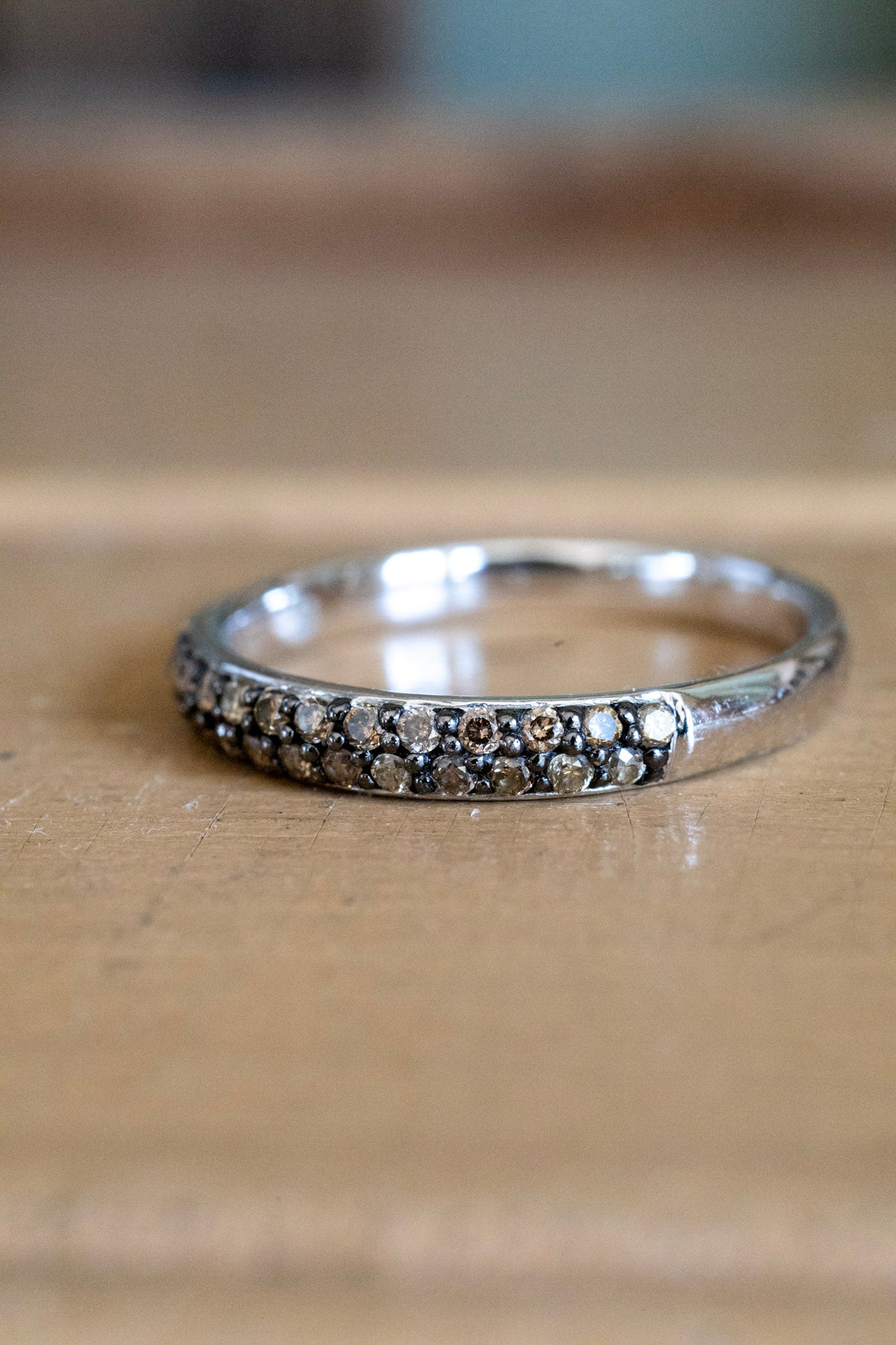 A Vintage 14K White Gold Band Set with Chocolate Natural Diamonds
