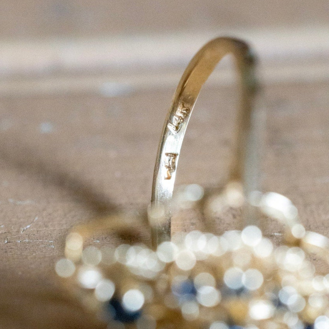 c1970 Vintage 14K Yellow Gold Natural Sapphire Ring