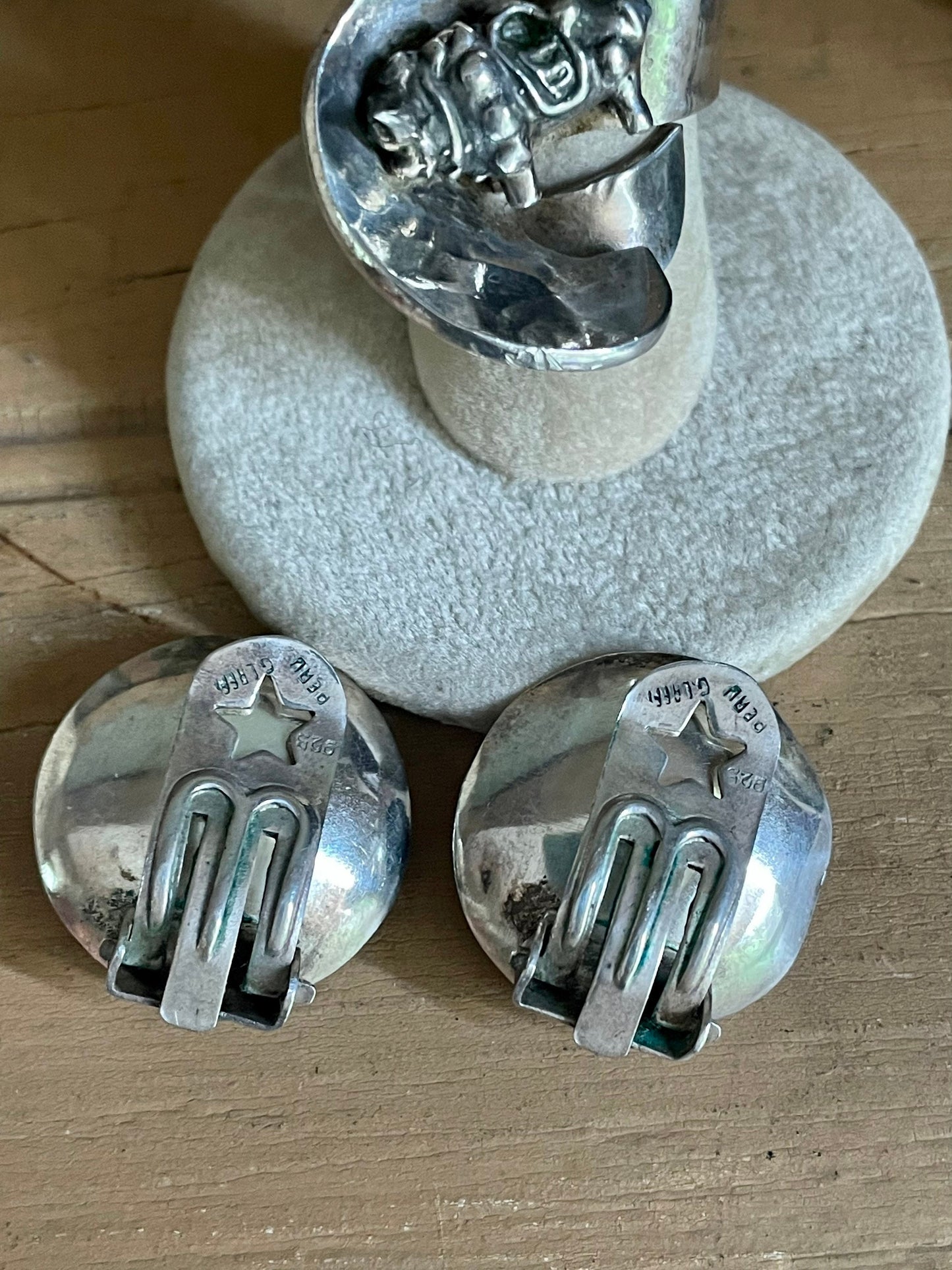 Graziella Laffi Oxen Set in Sterling Silver Ring and Earrings Mid-Century