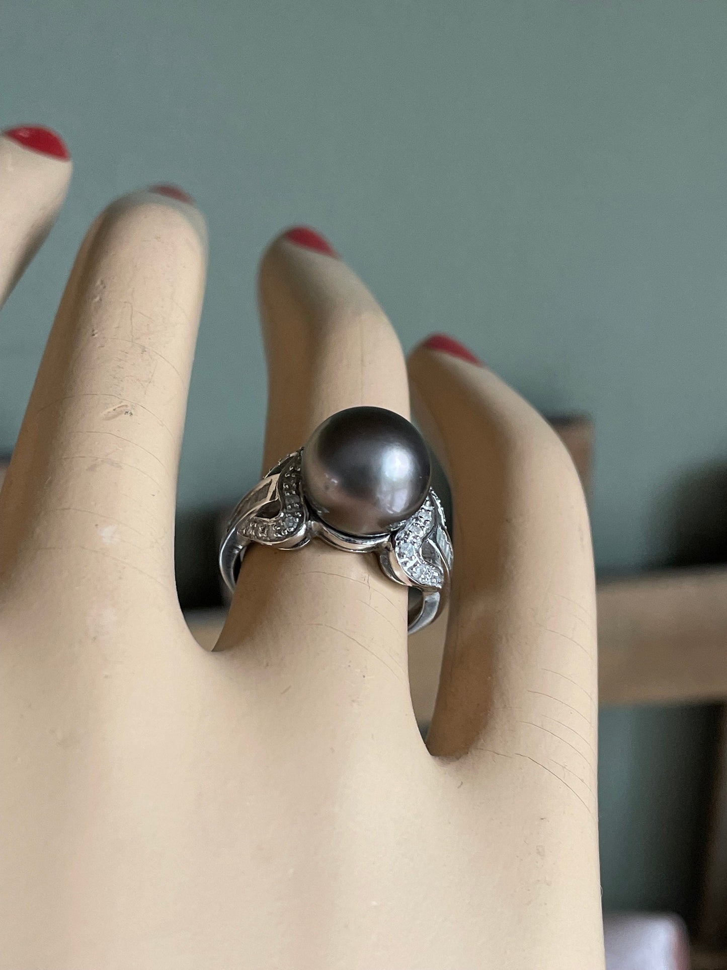14K White Gold Diamond and Gray Pearl Statement Ring