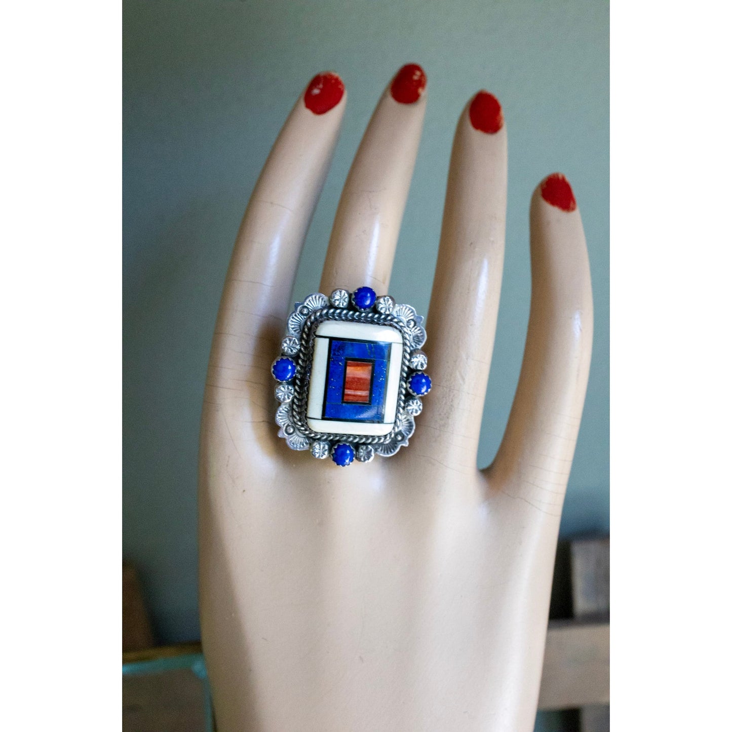 B. Chavis Vintage Native American Artist Made Lapis Lazuli Sterling Silver Ring