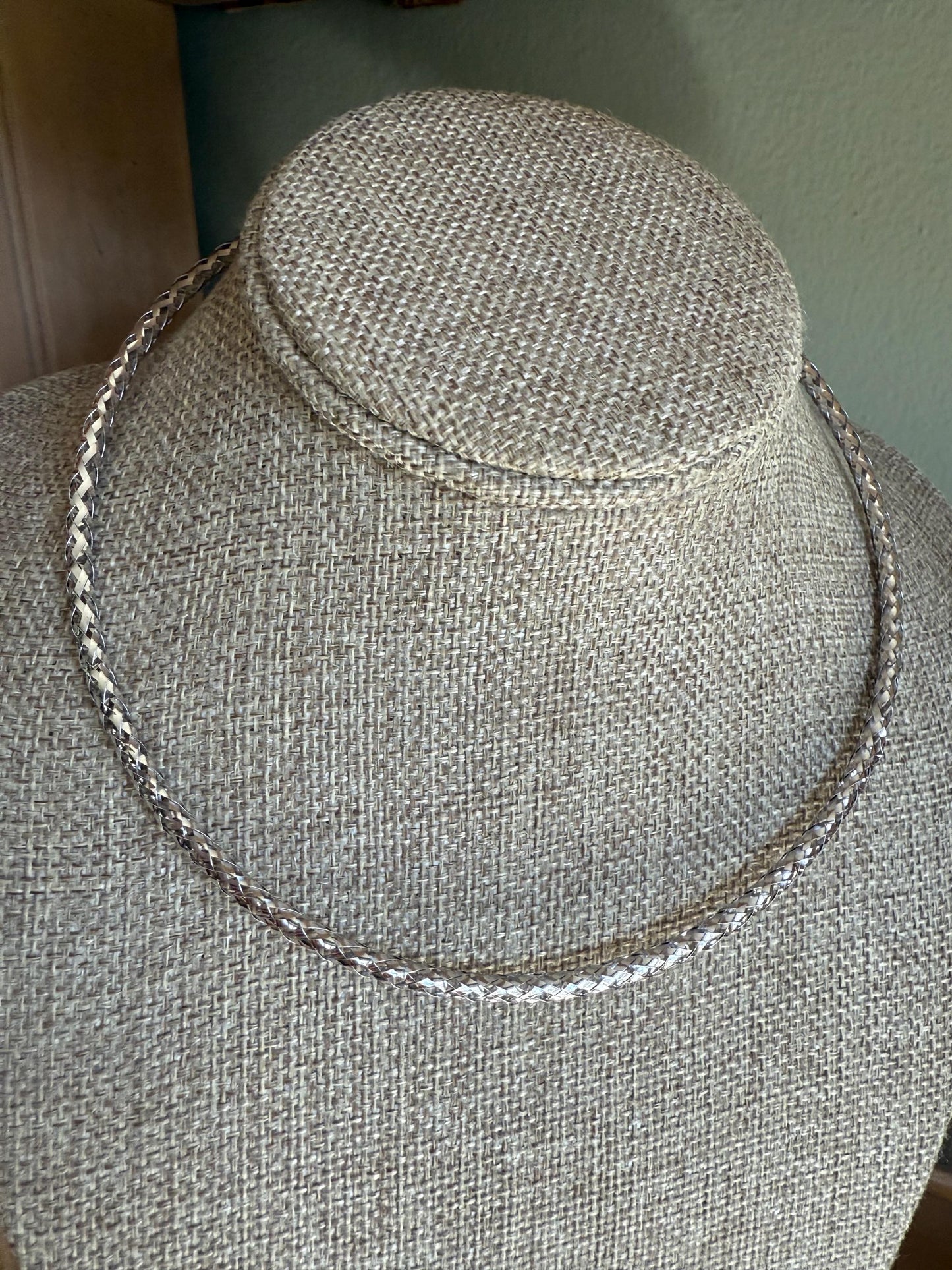 Vintage Milor 14K White Gold Woven Tublar Adjustable Collar Style Necklace
