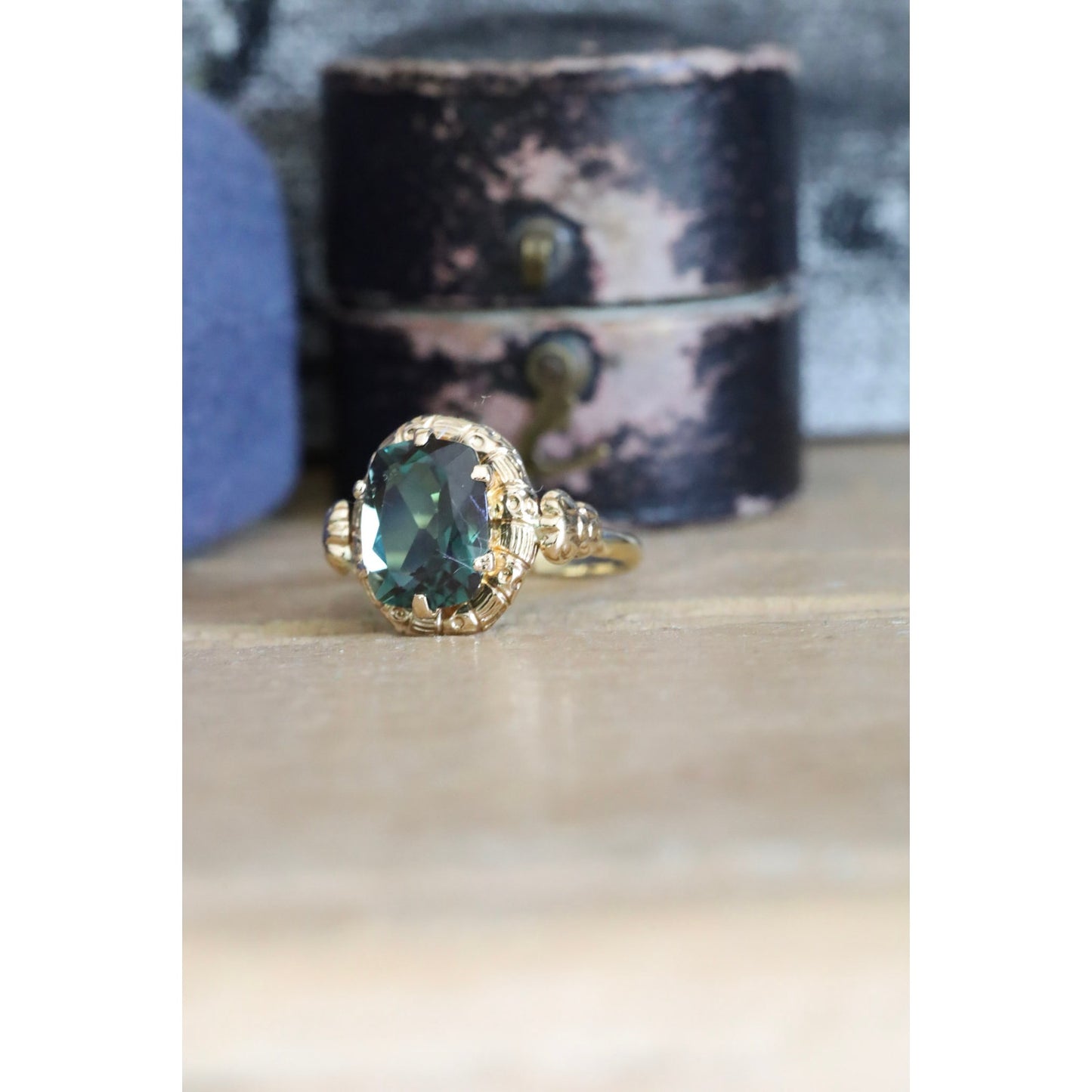 C1940 18K Yellow Gold Synthetic Green Gemstone Ring