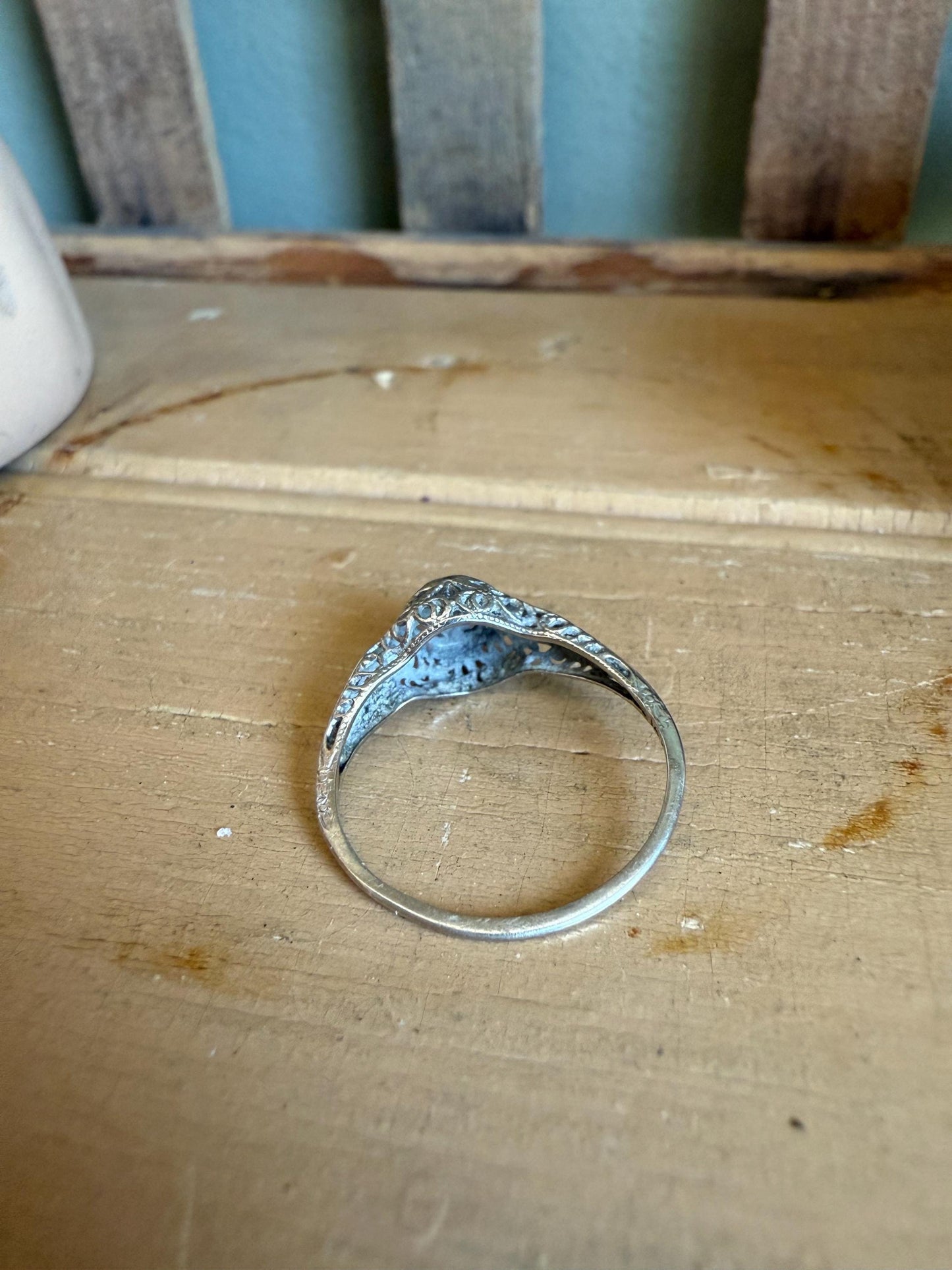 c1930 Vintage Art Deco 14 White Gold Diamond Filigree Ring