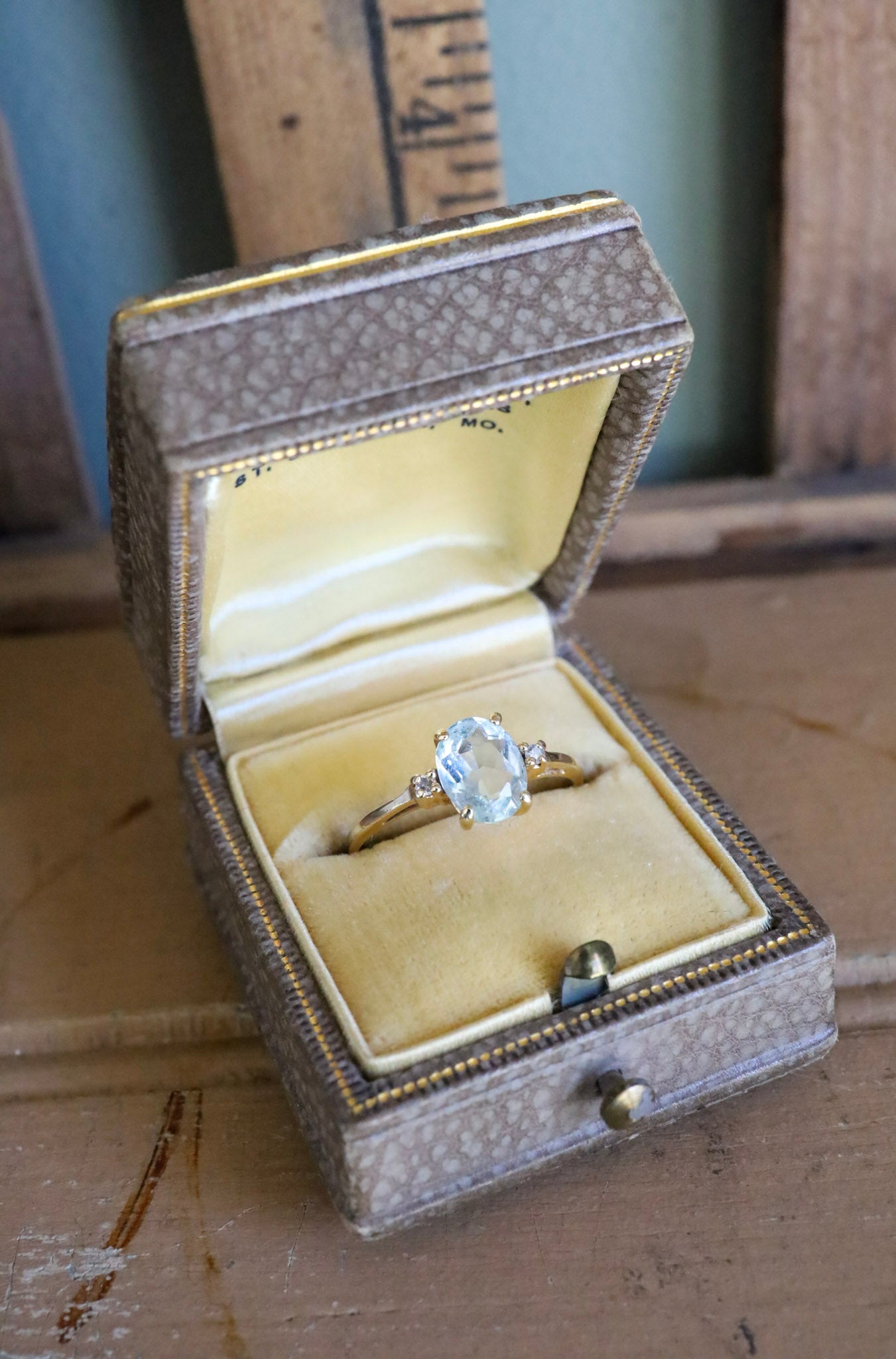 Vintage 14K Yellow Gold Aquamarine and Diamond Ring