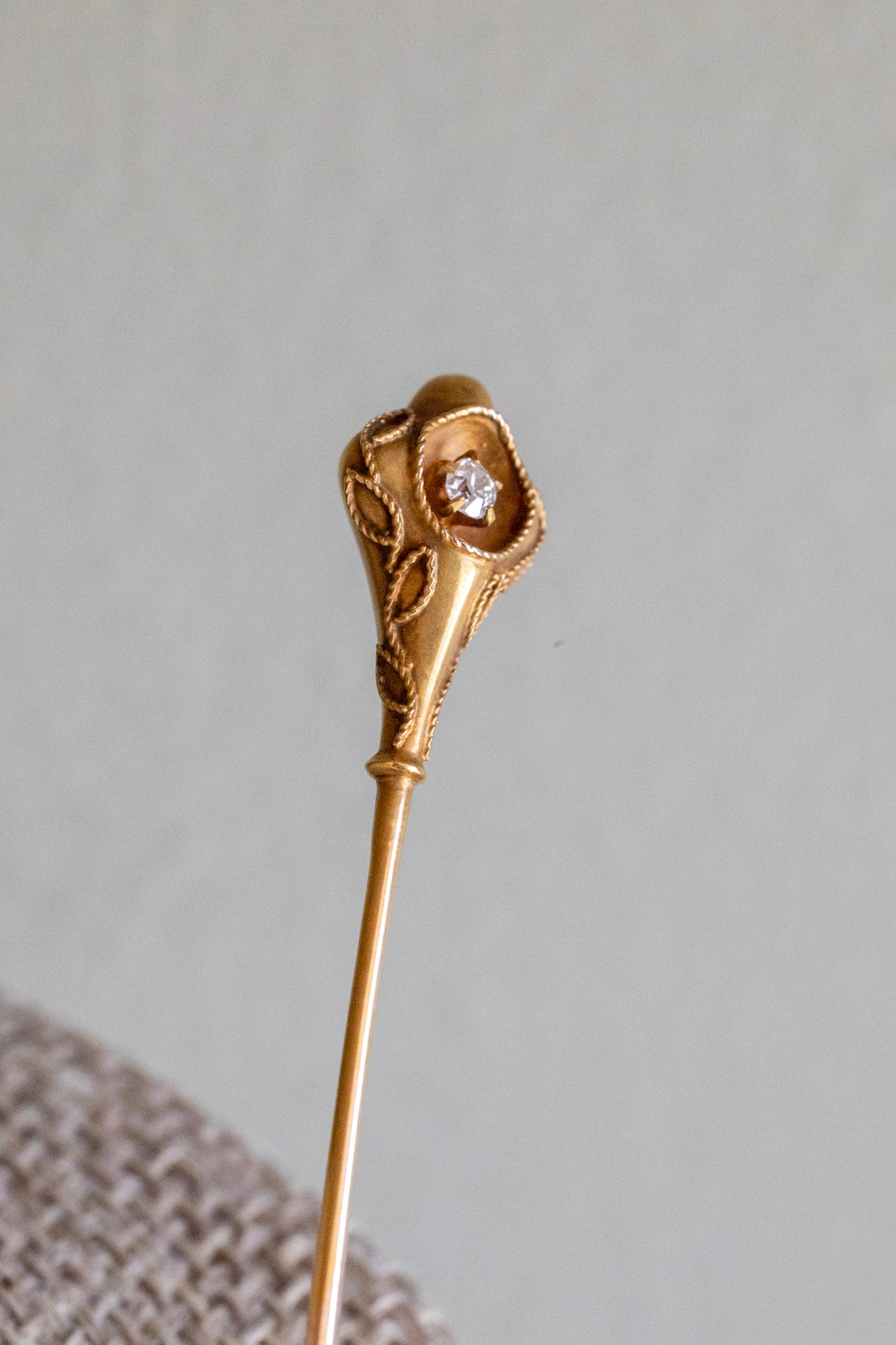 Late Victorian Antique 10K Yellow Gold Diamond Set Stickpin