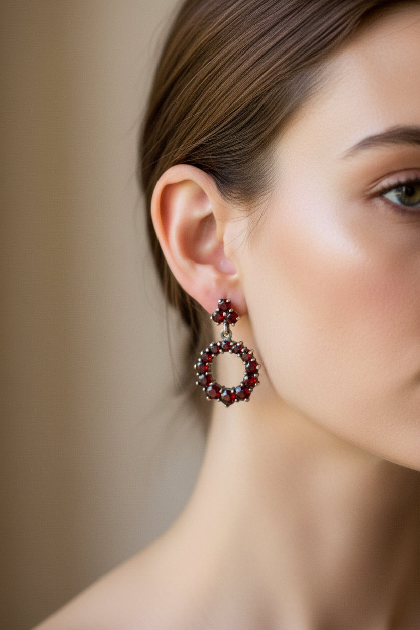 Vintage Pyrope Garnet Dangle Earrings in Gilt Sterling