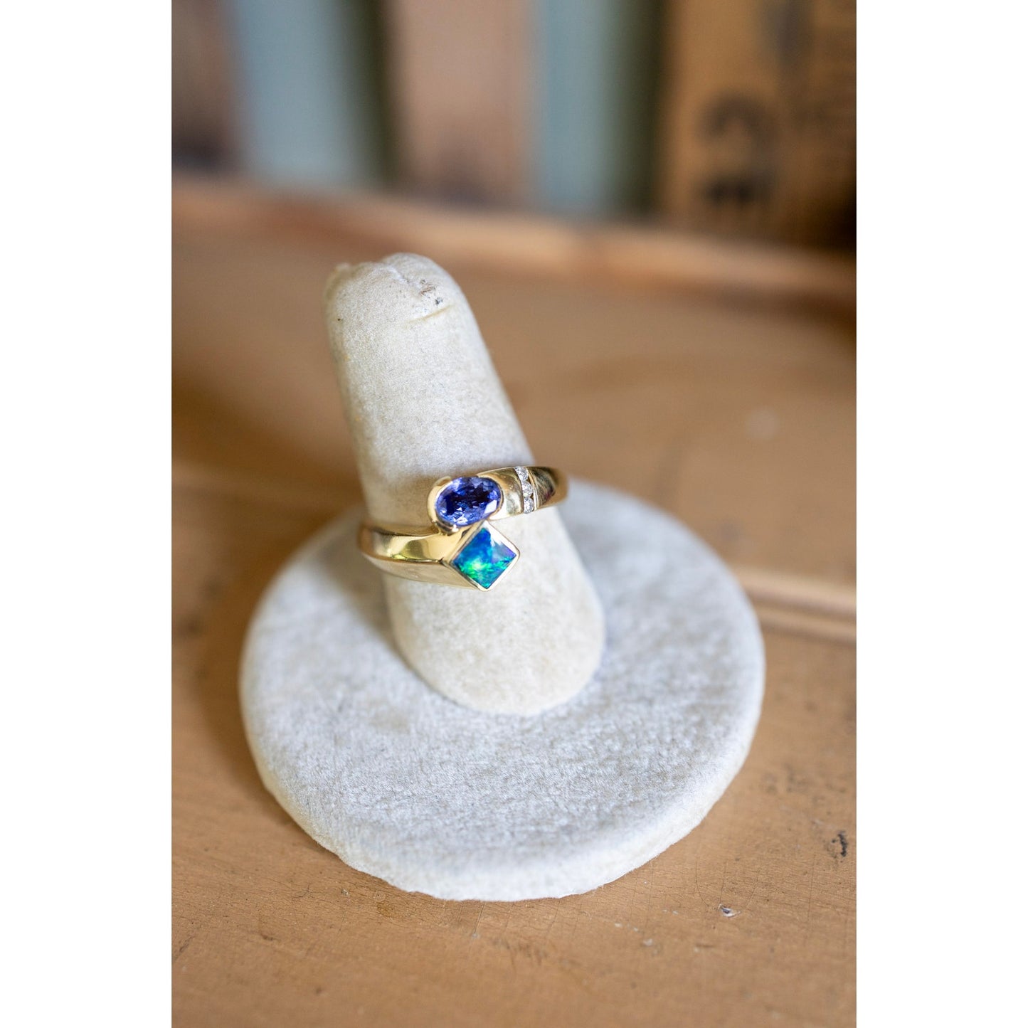Vintage 14K Yellow Gold Tanzanite and Opal Ring