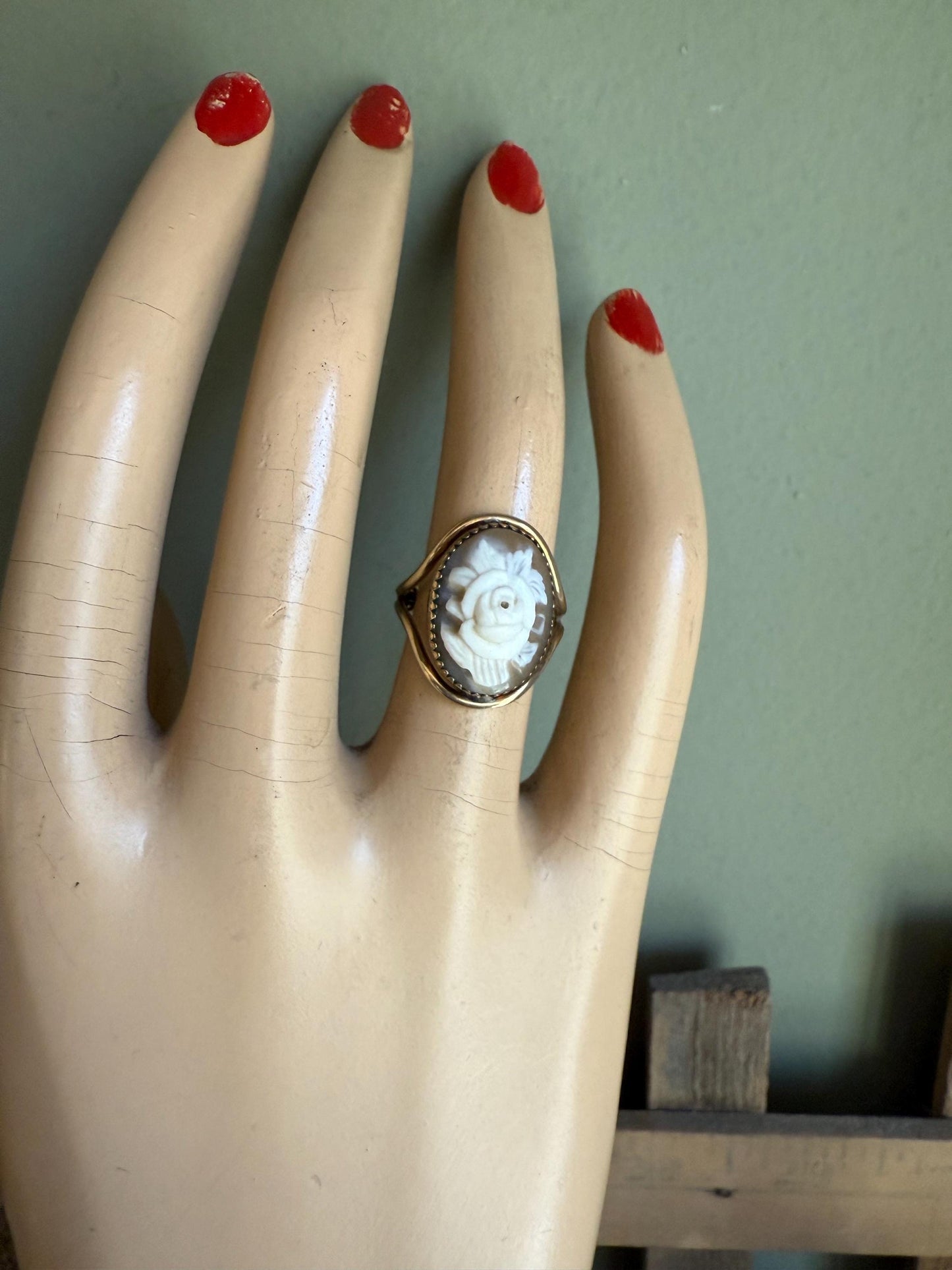 Vintage Burt Cassell 12K Gold Filled Hand Carved Shell Cameo of a Rose Ring