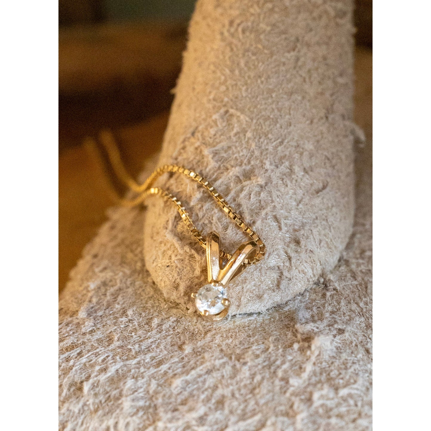 A 14K Yellow Gold Natural Diamond Pendant on 14K Yellow Gold Chain