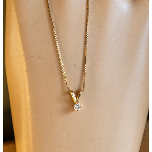 A 14K Yellow Gold Natural Diamond Pendant on 14K Yellow Gold Chain