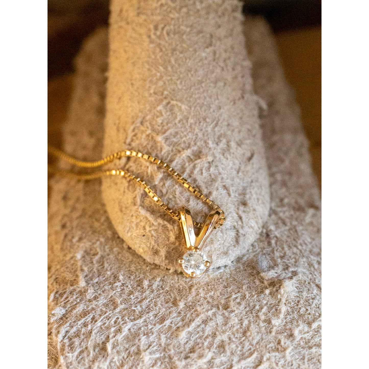 A 14K Yellow Gold Natural Diamond Pendant on 14K Yellow Gold Chain