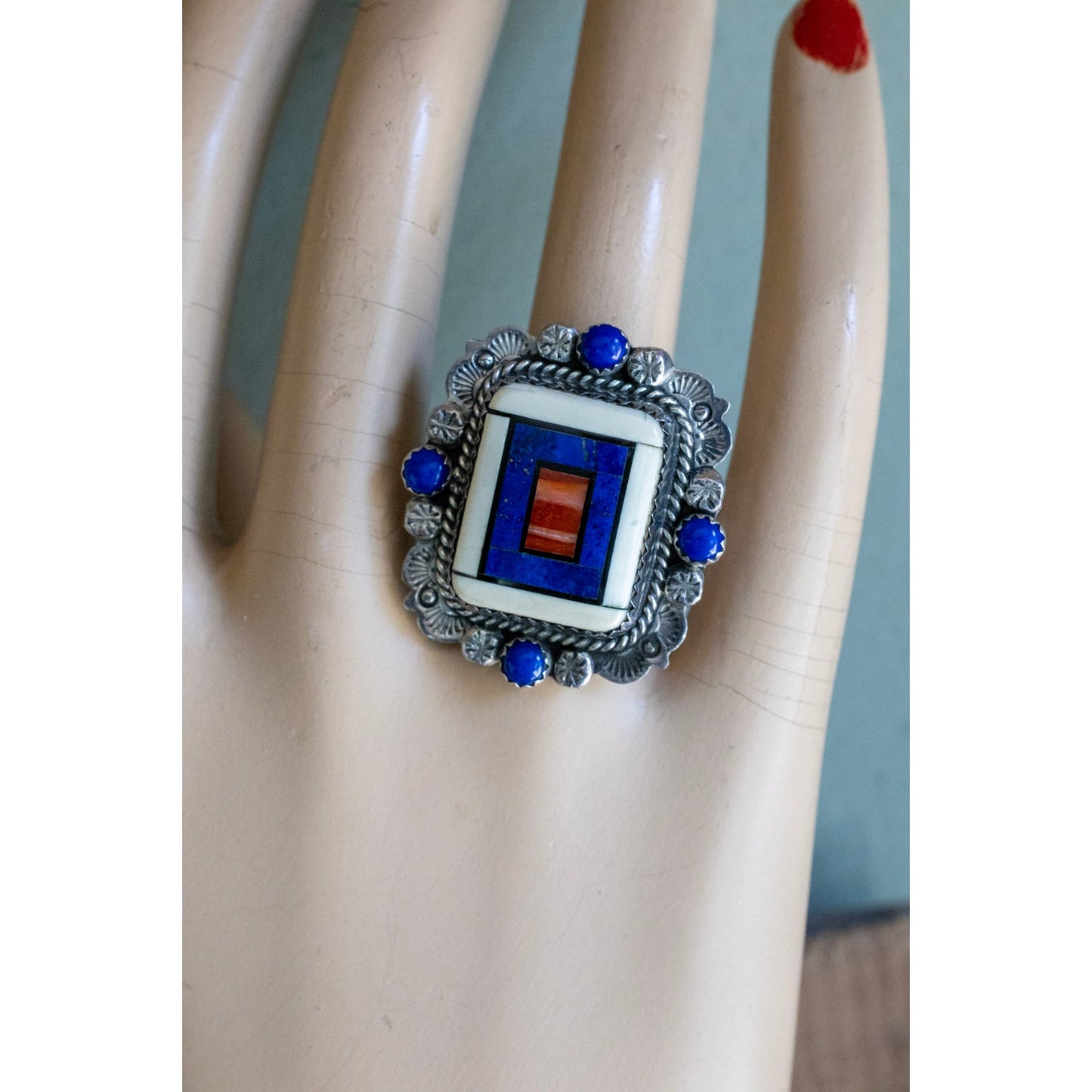 B. Chavis Vintage Native American Artist Made Lapis Lazuli Sterling Silver Ring