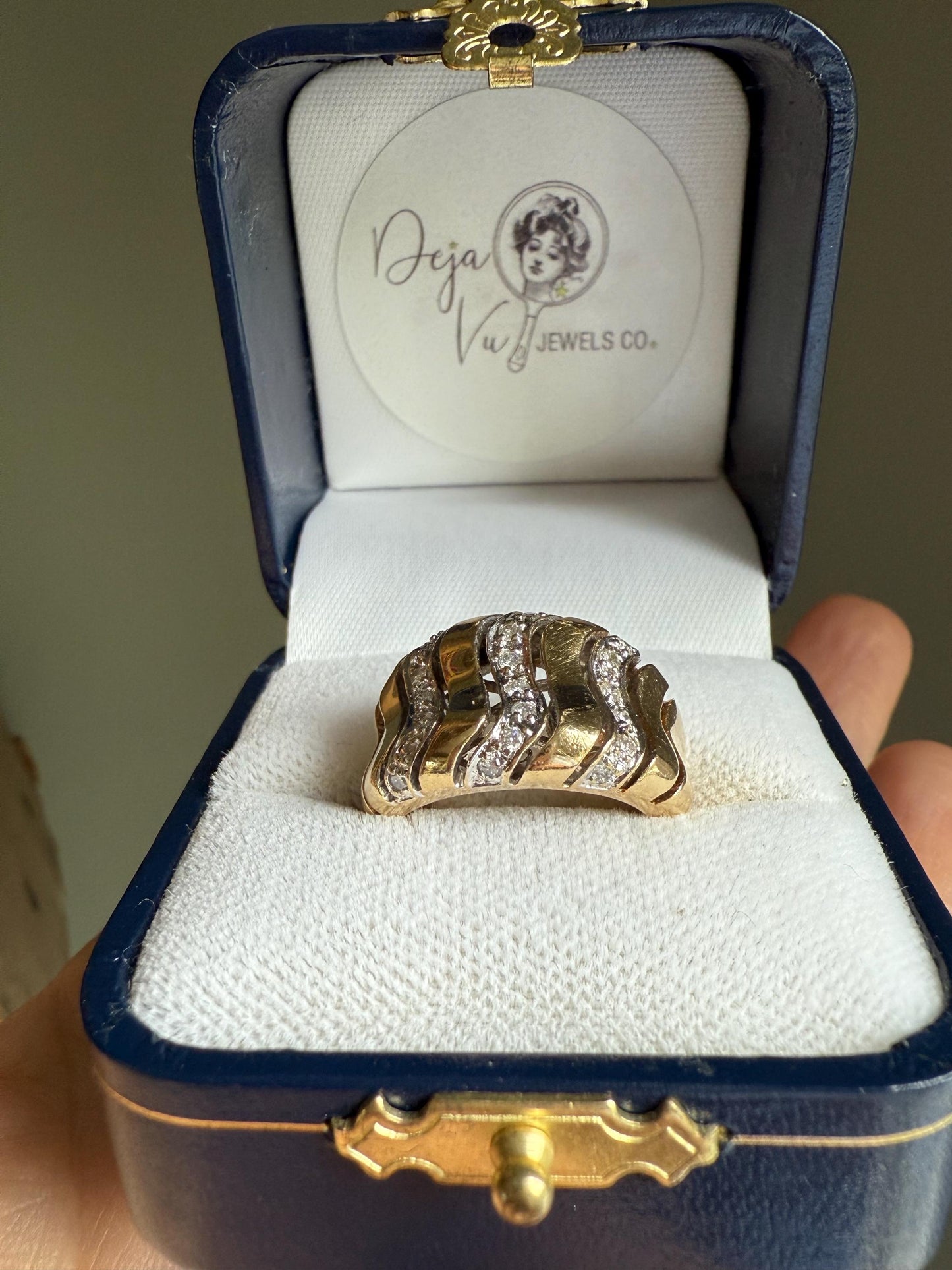 Vintage Mod 1970-1990 14K Yellow Gold Zig Zag Wave Diamond Ring