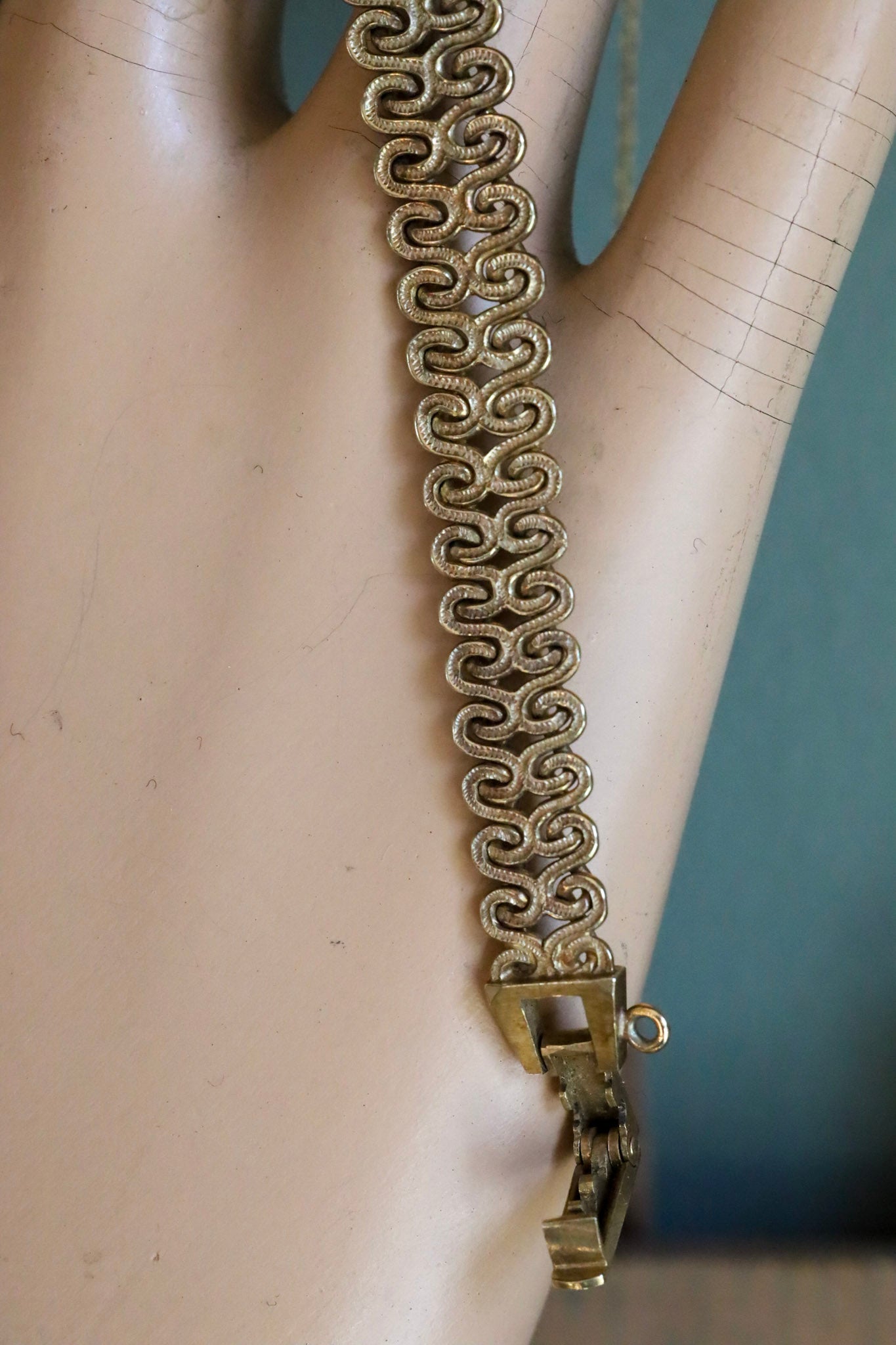 1960-1970 14K Yellow Gold Manual Wind Ladies Wrist Watch Working