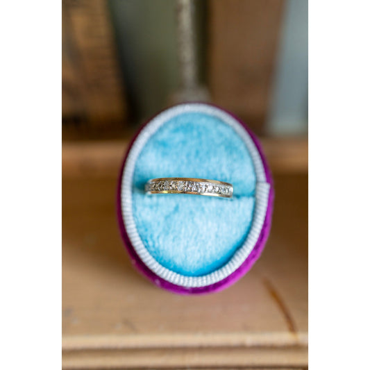 Vintage 14K Yellow Gold Illusion Diamond Band