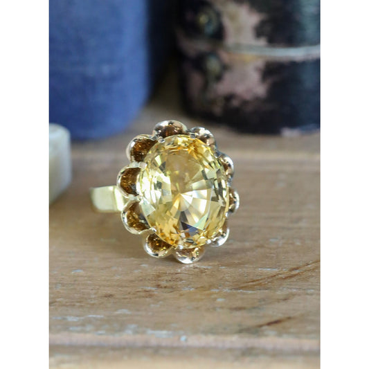 1960's 18K Yellow Gold Oval Cut Sunshine Yellow Citrine Cocktail Ring