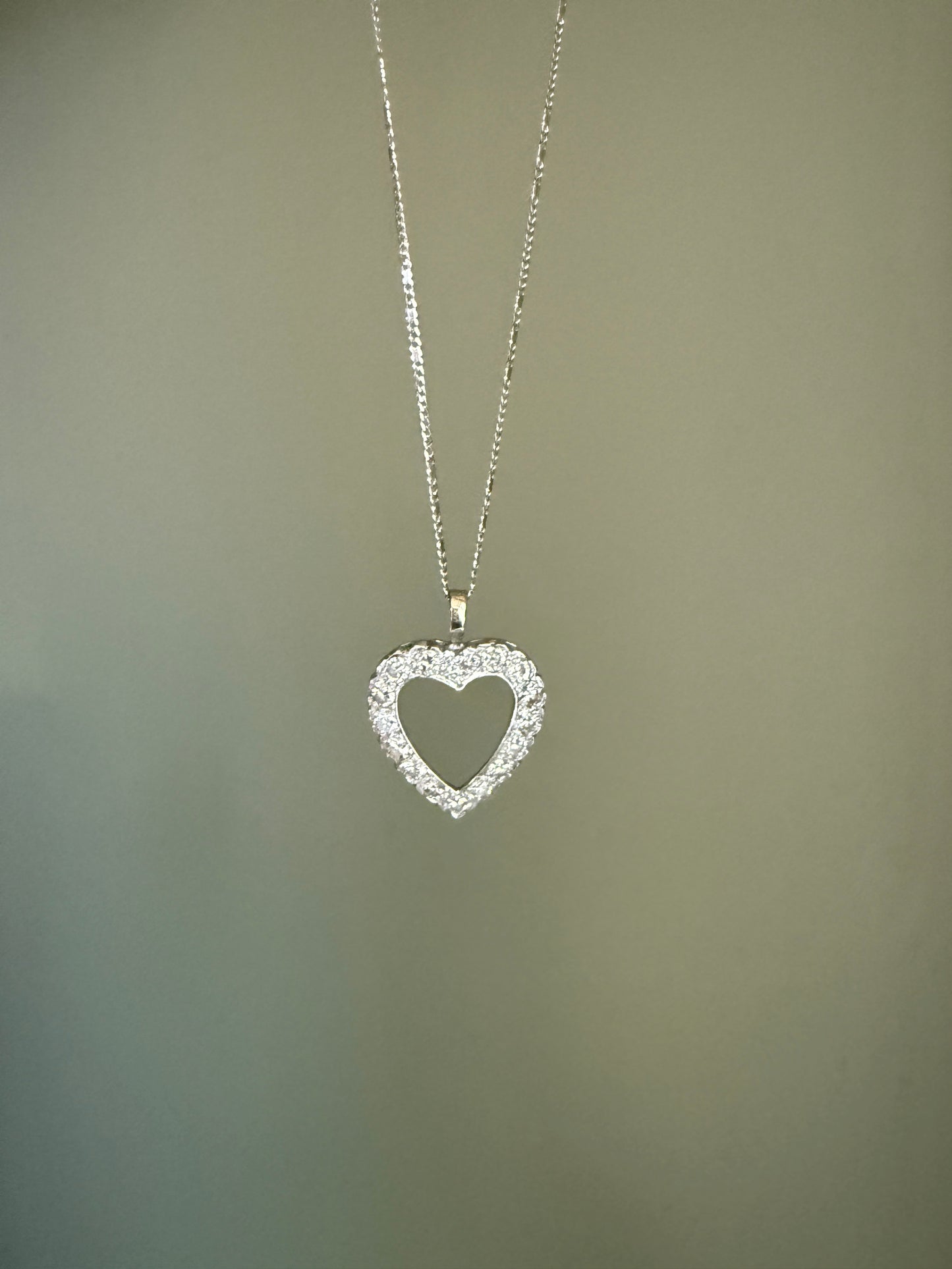1950's Vintage 10K White Gold Diamond Set Heart Pendant on 10K White Gold Chain