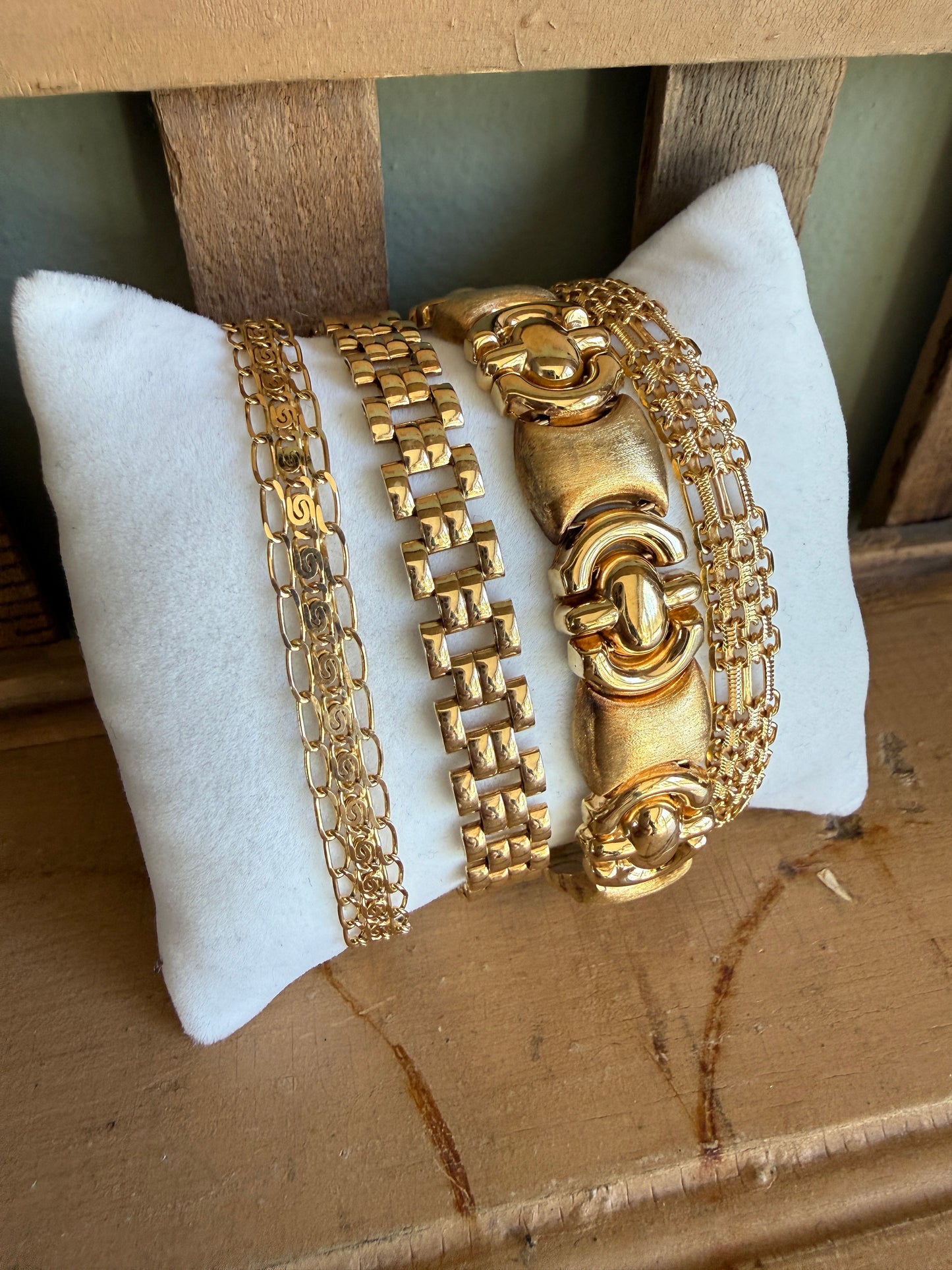 Pick a 14K Yellow Gold Vintage Link Bracelet c1990