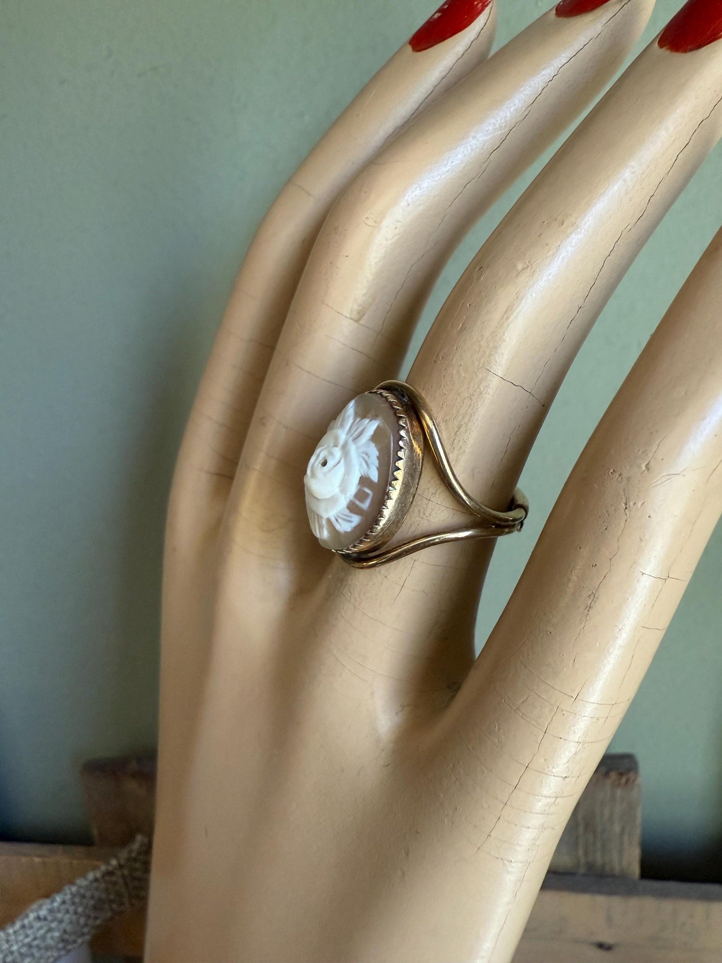 Vintage Burt Cassell 12K Gold Filled Hand Carved Shell Cameo of a Rose Ring