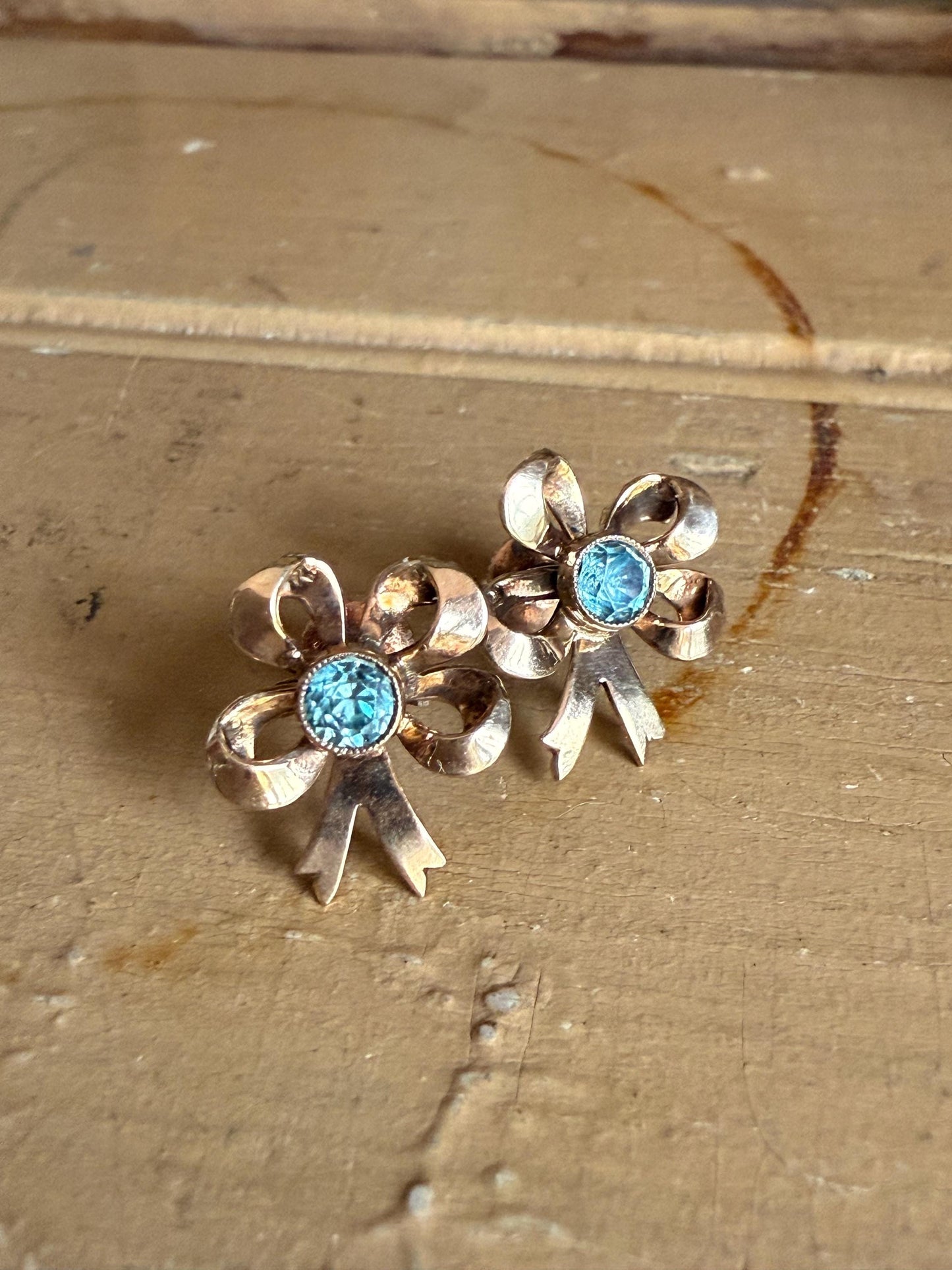 Retro c1930 E.& J. B. New York Jewelers 10K Rose Gold Zircon Bow Earrings