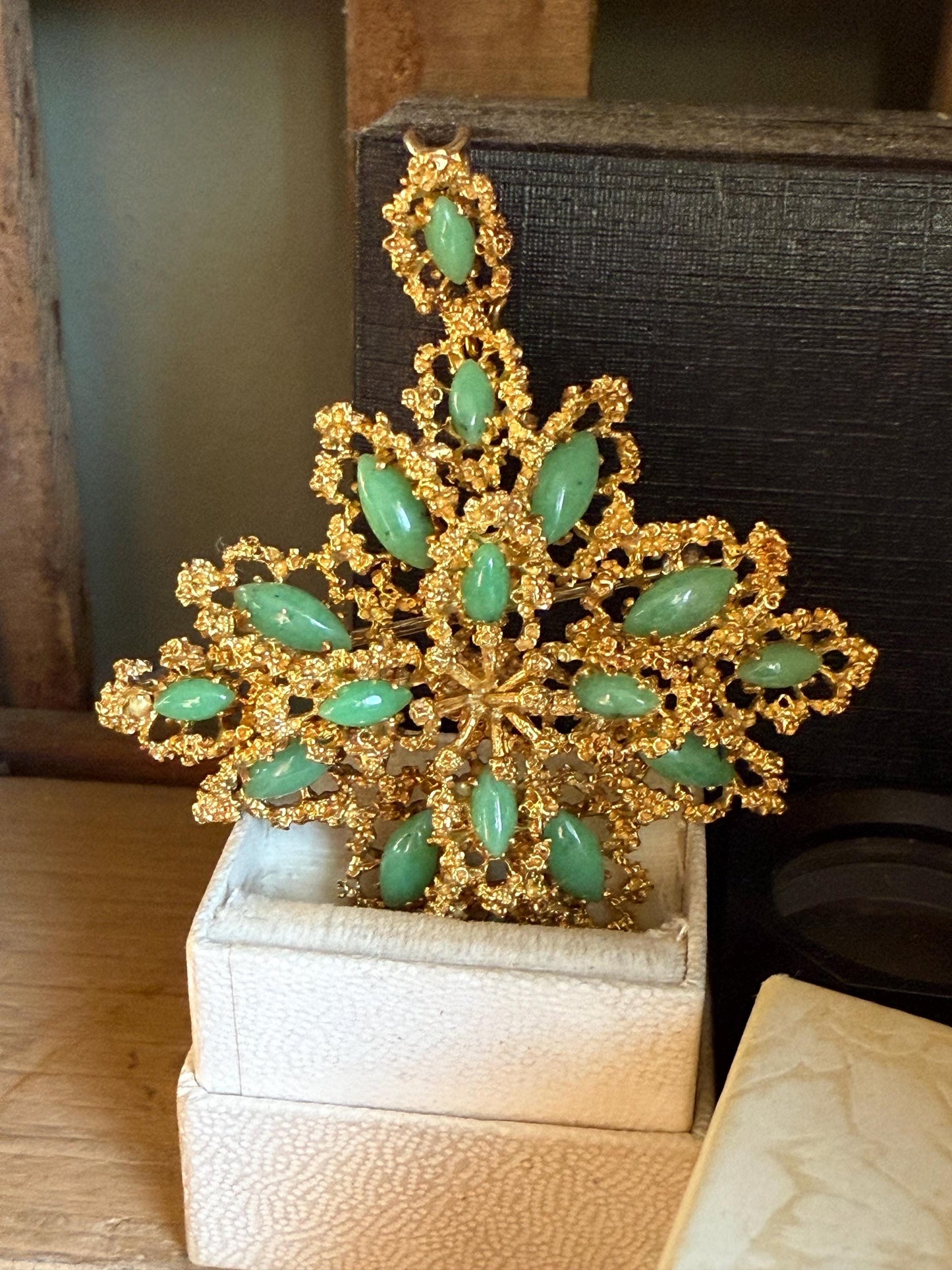 Bold 1960's Biomorphic 18K Yellow Gold Pendant with Removable Bale Brooch