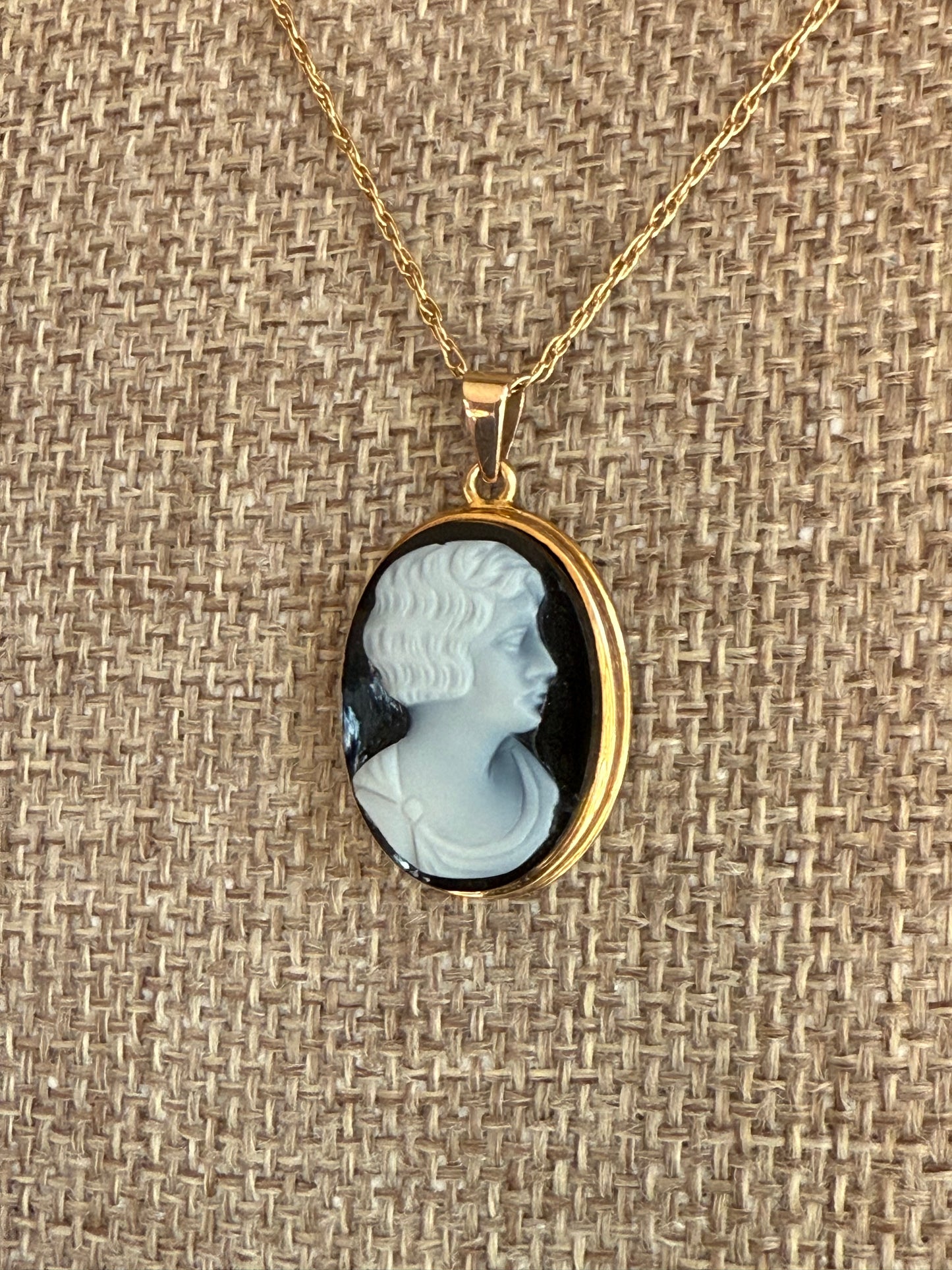 1920's Art Deco 10K Yellow Gold Carved Banded Agate Cameo of a Flapper in Profile