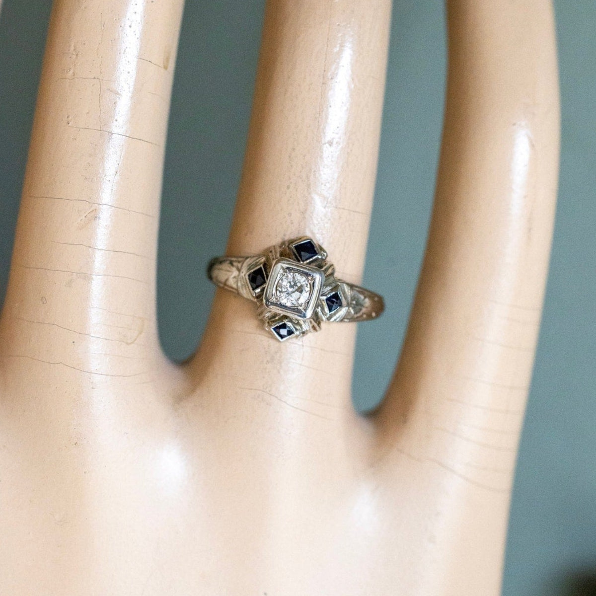 1930-1940 Art Deco 20K White Gold Old European Cut Diamond and Sapphire Ring
