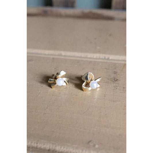 Vintage 14K Yellow Gold Pearl Set Bow Stud Earrings