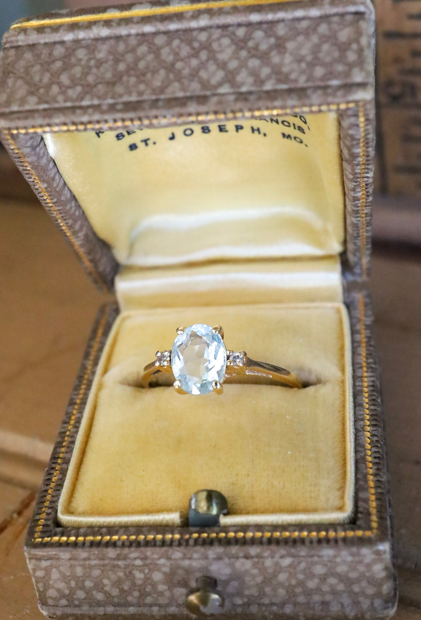 Vintage 14K Yellow Gold Aquamarine and Diamond Ring
