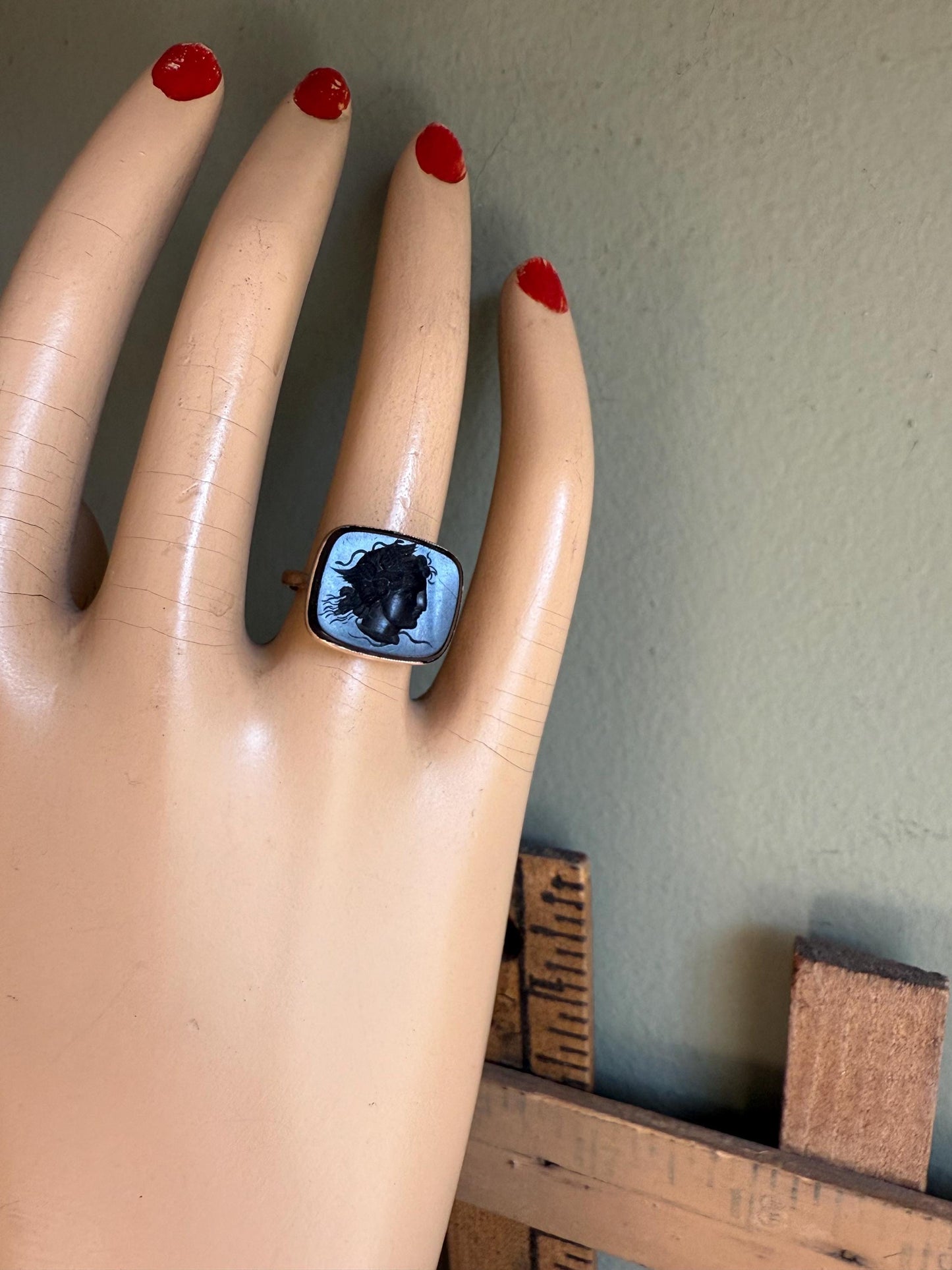 Antique Beautifully Carved Sardonyx Intagalio Ring in 14K Slight Rose Gold