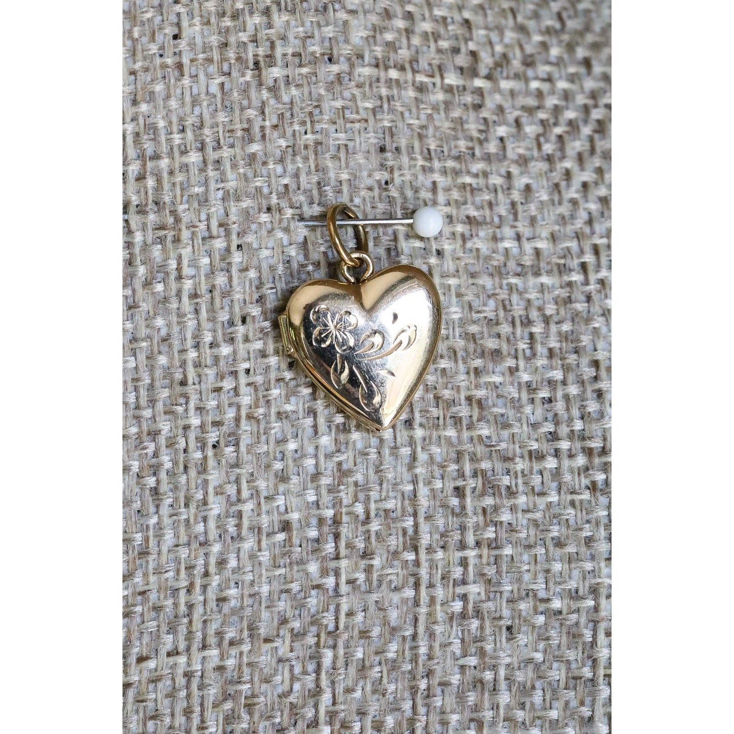 Vintage 14K Yellow Gold Engraved Heart Mini Locket