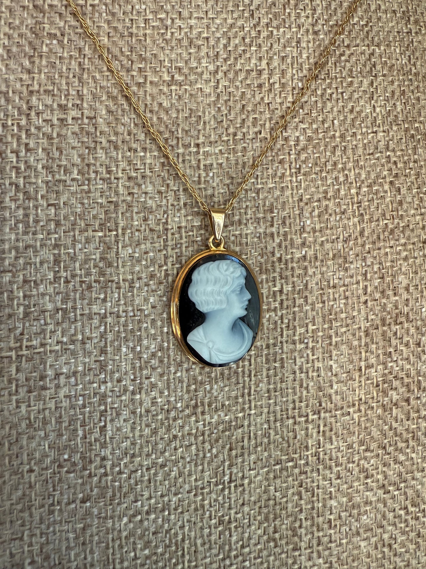 1920's Art Deco 10K Yellow Gold Carved Banded Agate Cameo of a Flapper in Profile