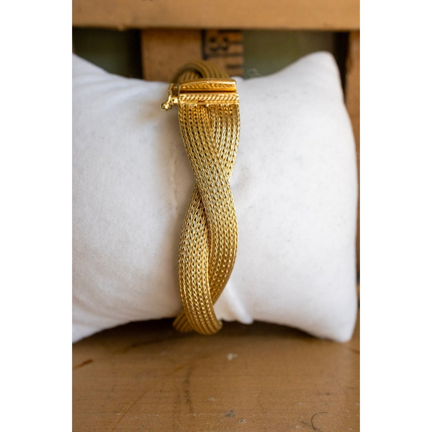 A Vintage 14K Yellow Gold Italian Woven Bracelet