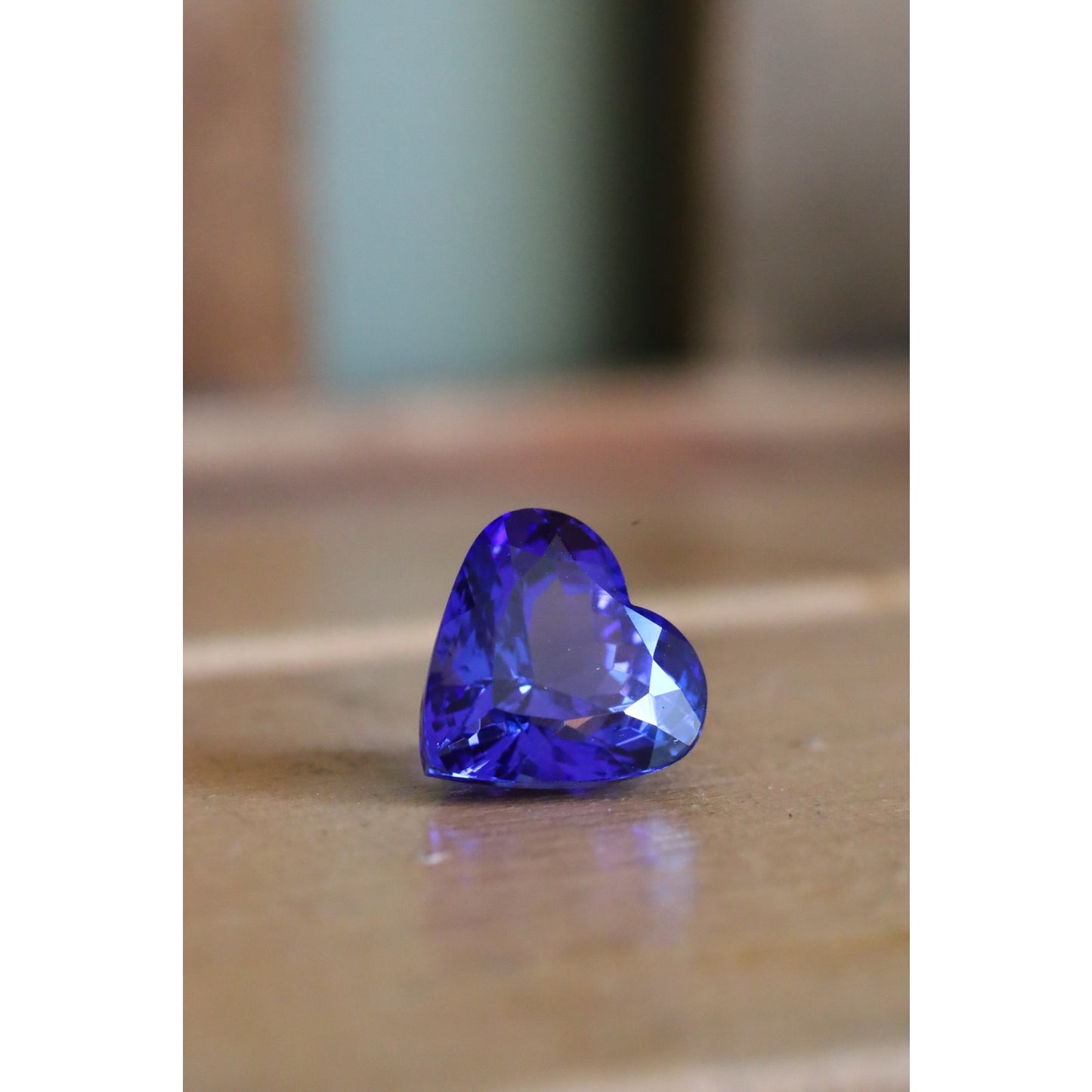 Loose AGI Heart Cut Natural Tanzanite Gemstone 6.89 Cts