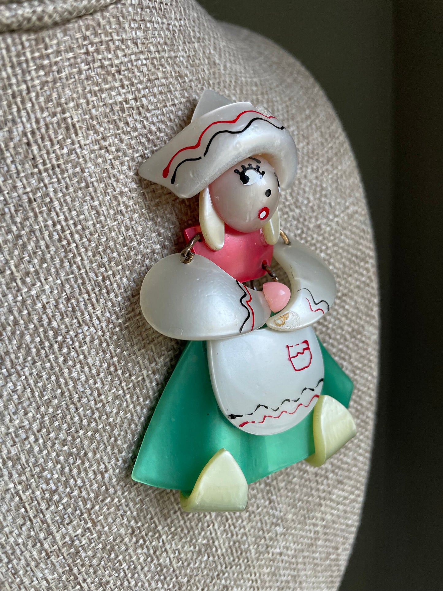 c1930 Early Nylon Dutch Girl Brooch Rare