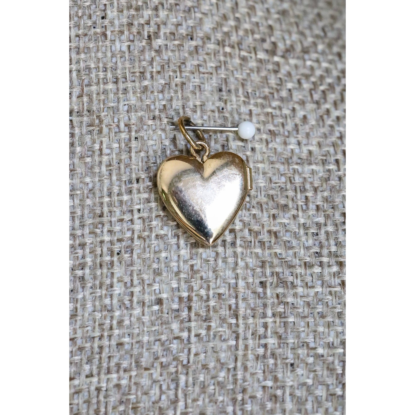 Vintage 14K Yellow Gold Engraved Heart Mini Locket